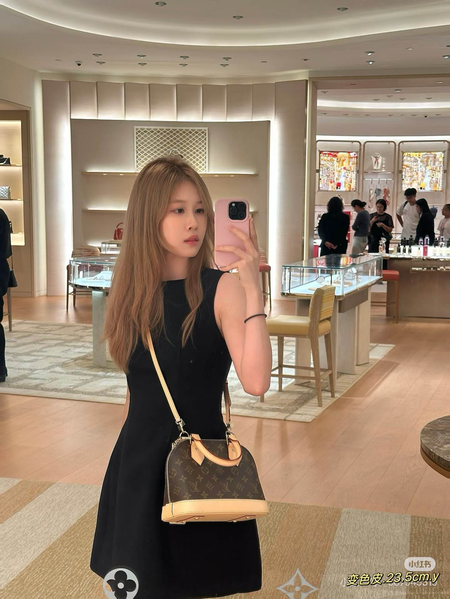 大人気偽物 トートバッグ ロゴ カーフスキン