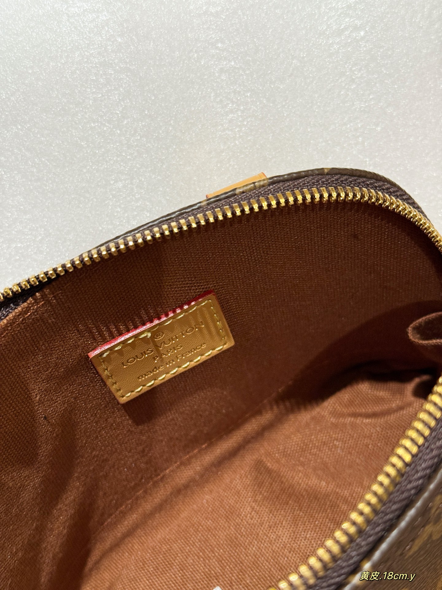 大人気偽物 トートバッグ ロゴ カーフスキン