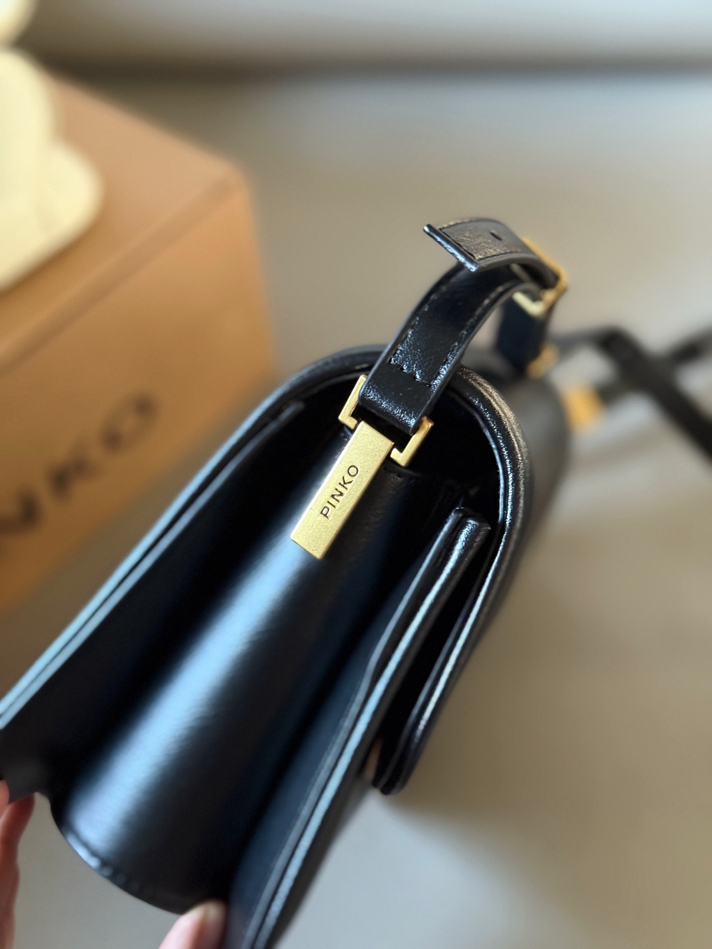 上質でスタイリッシュなバッグを厳選