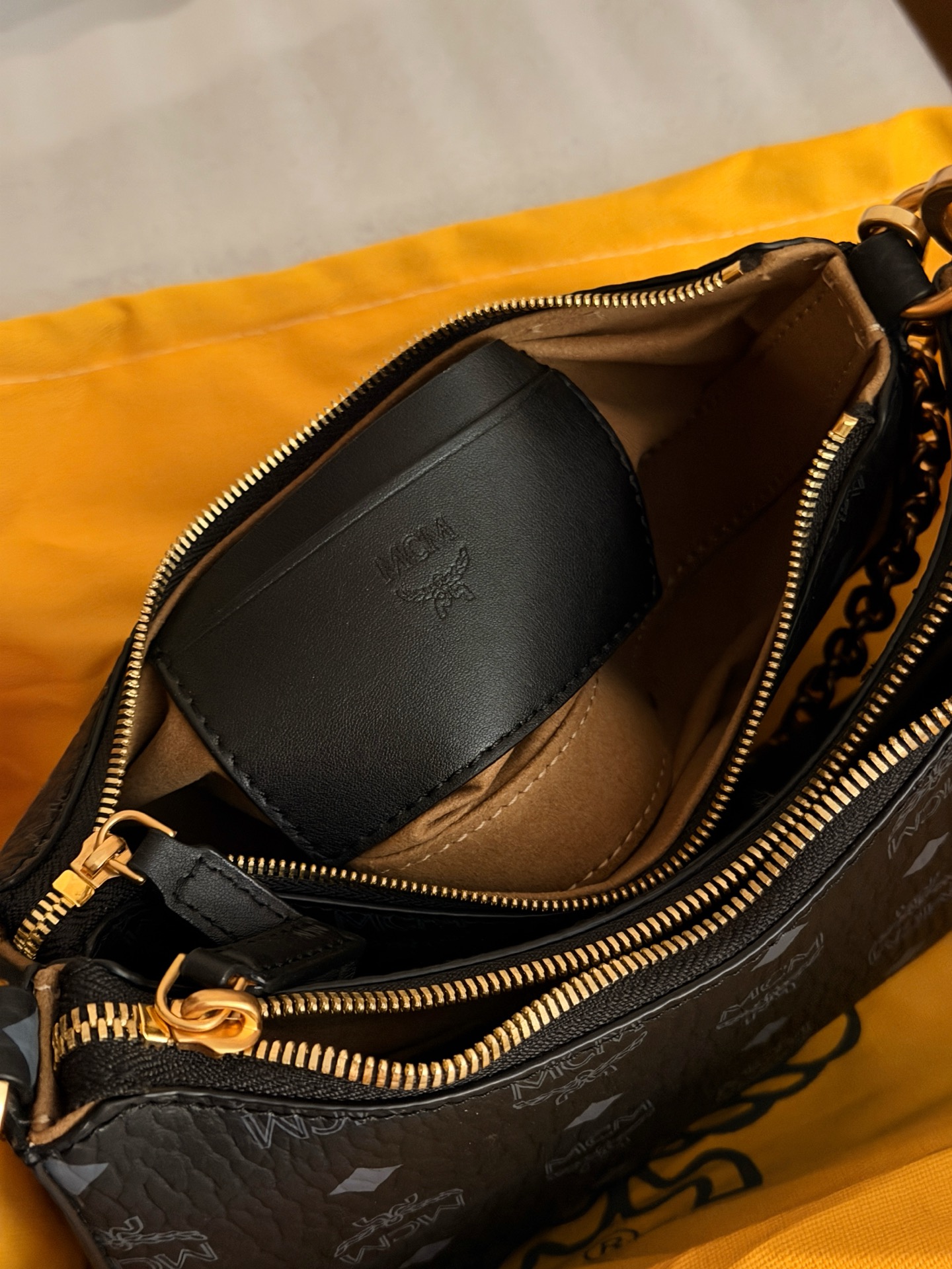 MCM tas Wordt geleverd met doos (2-in-1) — photo 9