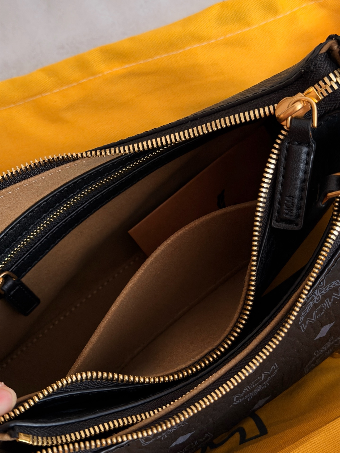 MCM tas Wordt geleverd met doos (2-in-1) — photo 8