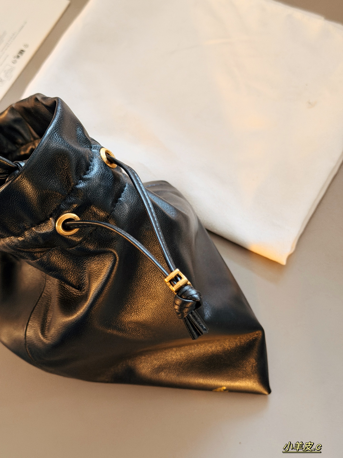 Sac Céline Livré avec box en cuir d'agneau — photo 9