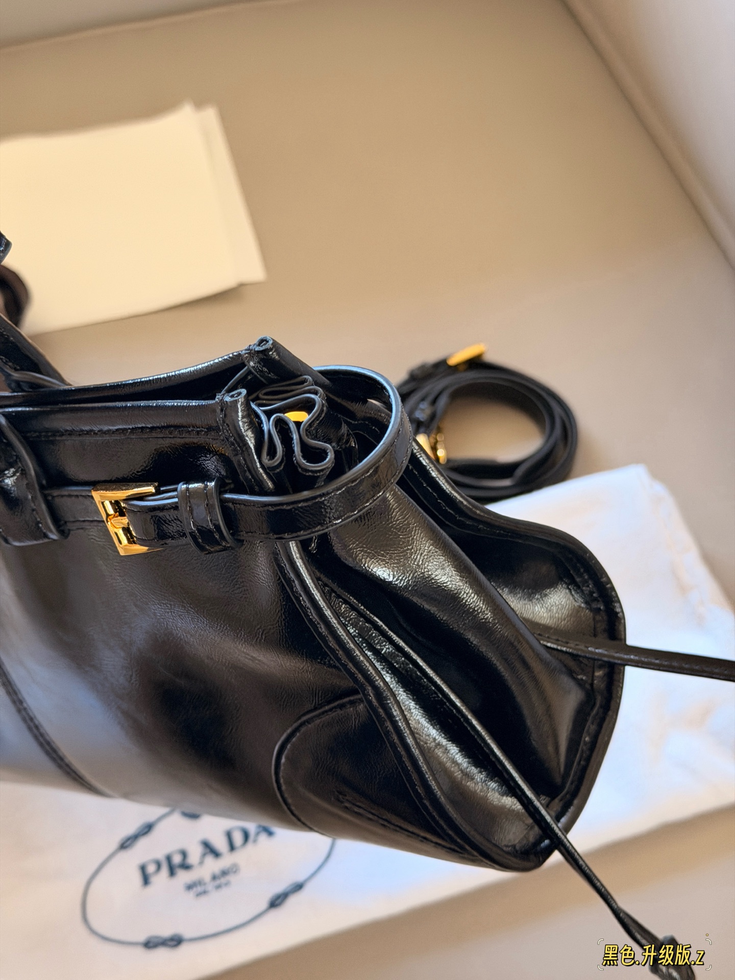Borsa PRADA Versione aggiornata della pelle cerata — photo 4