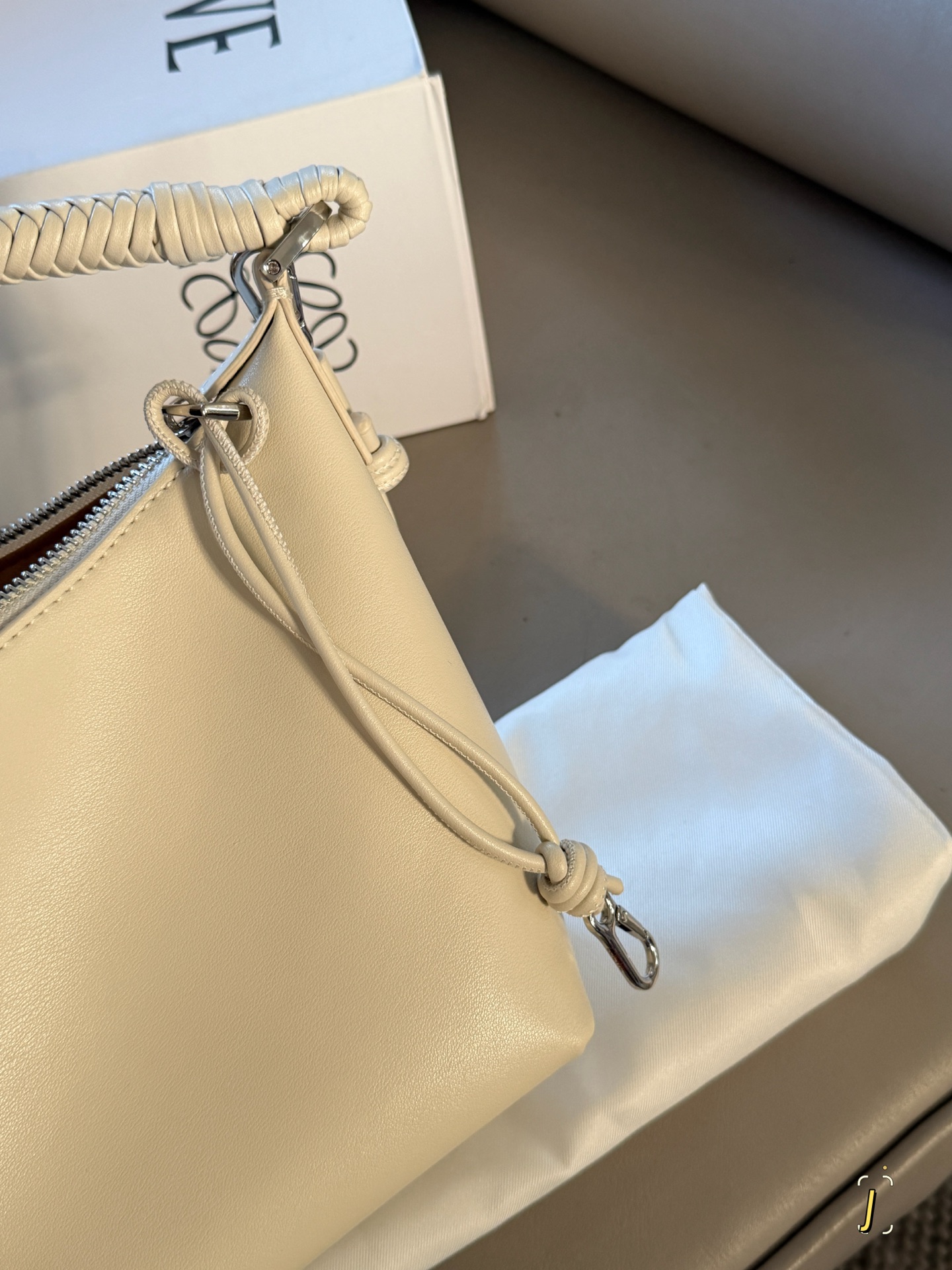 LOEWE bag size 26*18cm — photo 7