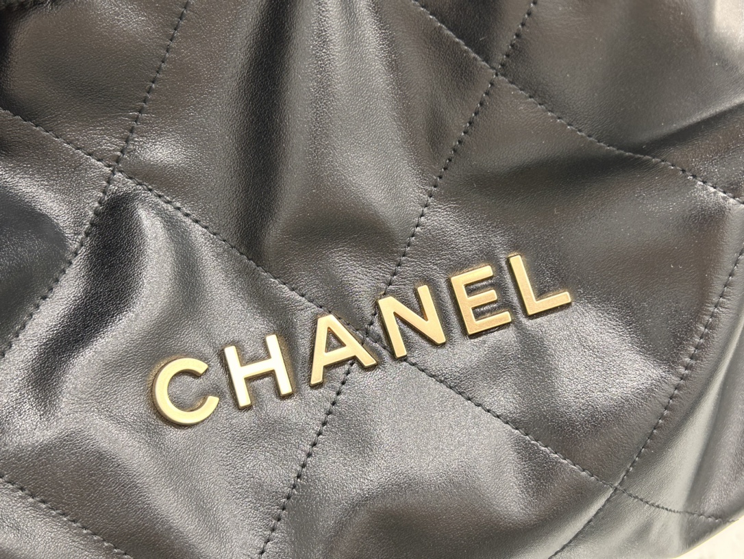 AS4486Chanel22bag垃圾袋本季最火最值得入手的系列它的名字叫22bag小香凡是以数字命名的