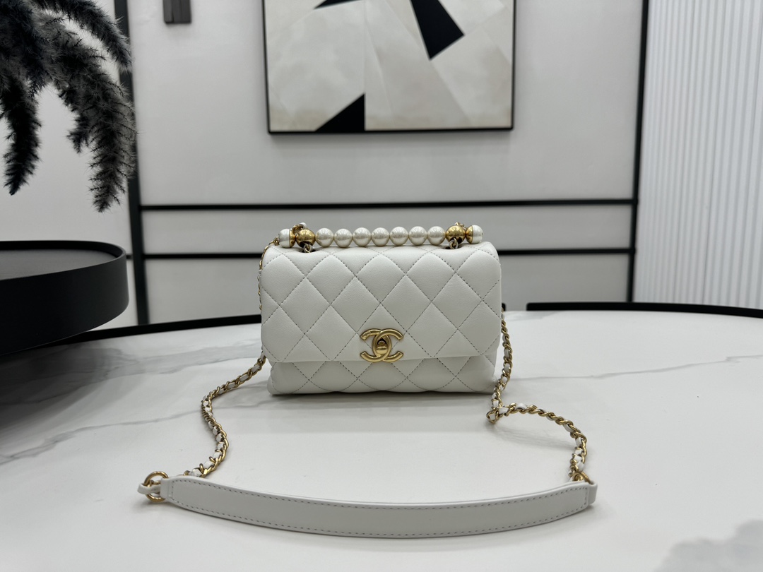 Chanel Torby typu crossbody i na ramię Skóra jagnięca owcza Łańcuchy