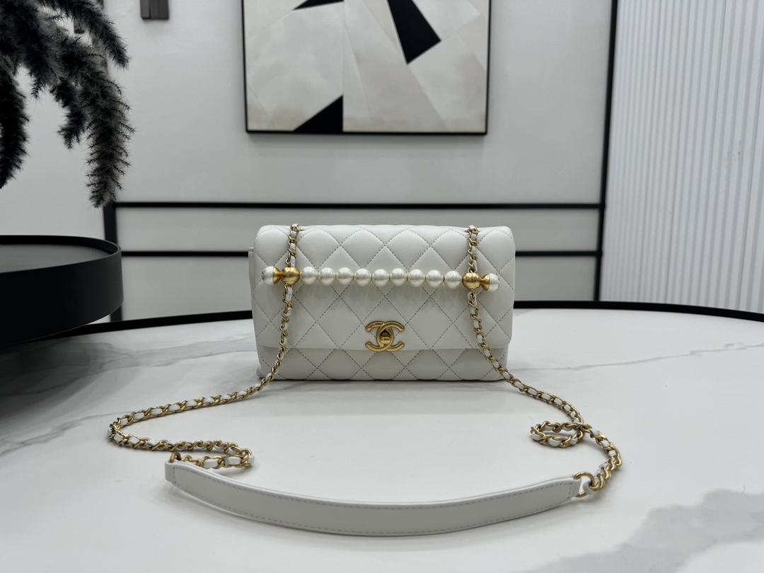 Chanel Torby typu crossbody i na ramię Skóra jagnięca owcza Łańcuchy