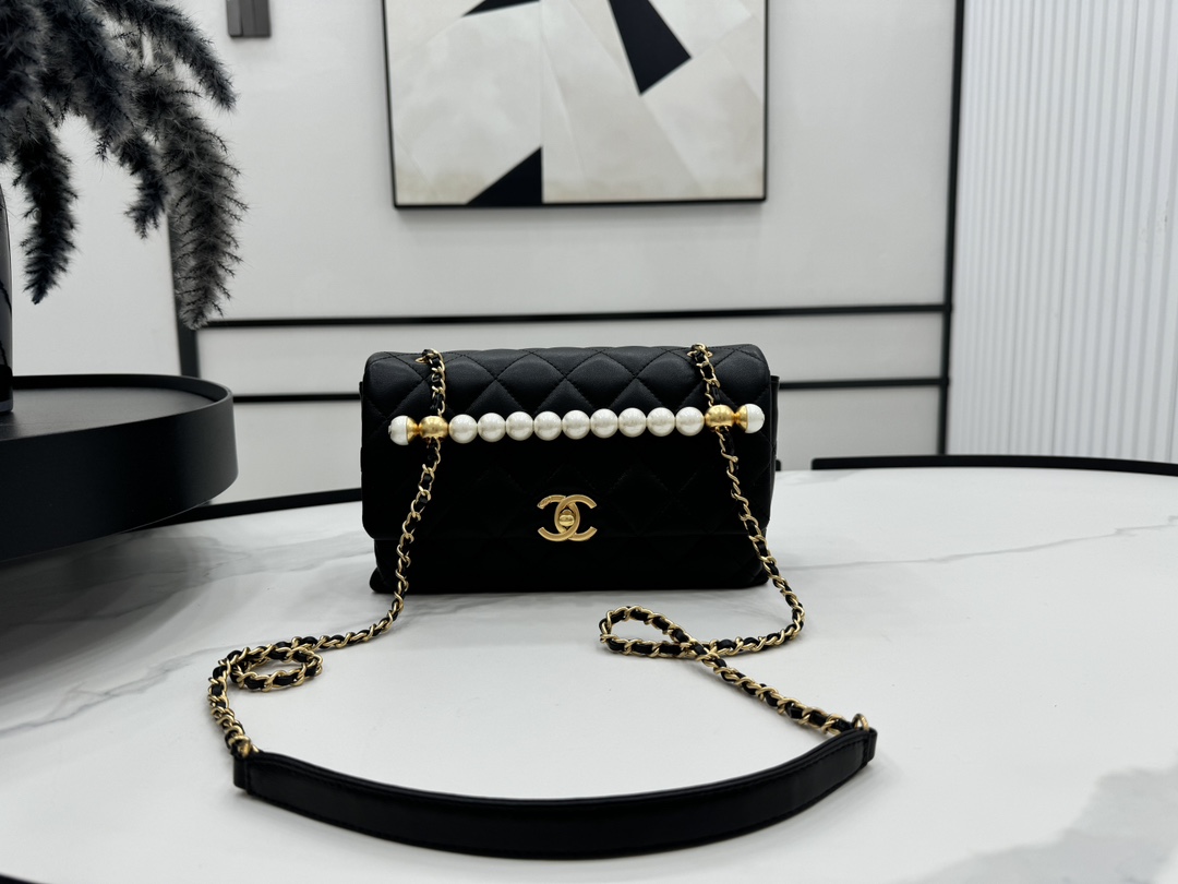 Chanel Torby typu crossbody i na ramię Skóra jagnięca owcza Łańcuchy