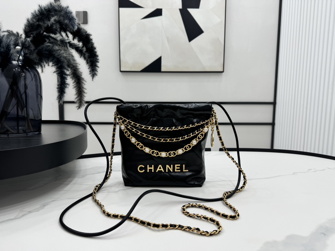 Chanel Torby typu crossbody i na ramię Kolekcja wiosenno-letnia Mini