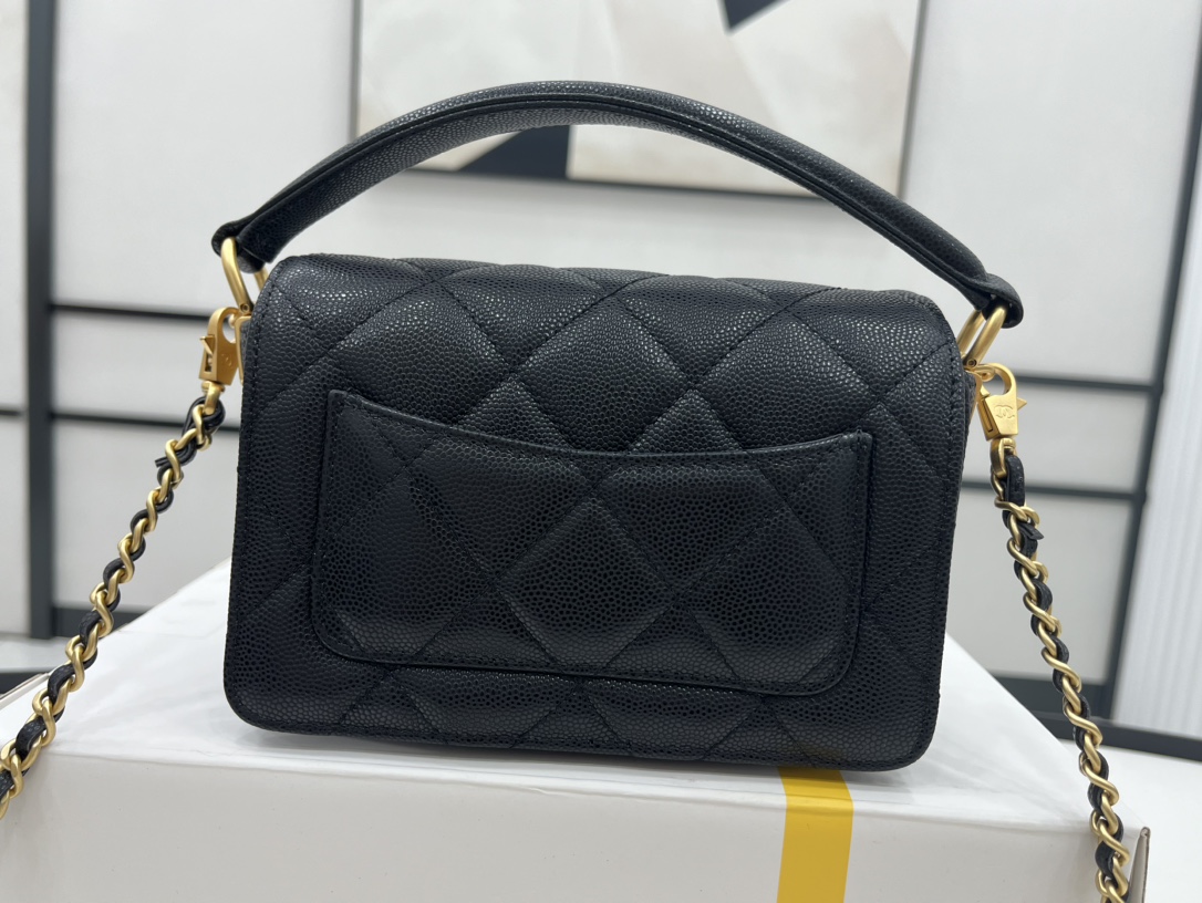 Balenciaga Classic Handcrafted Luxury Leather Shoulder Bag Ref.5C537317 3