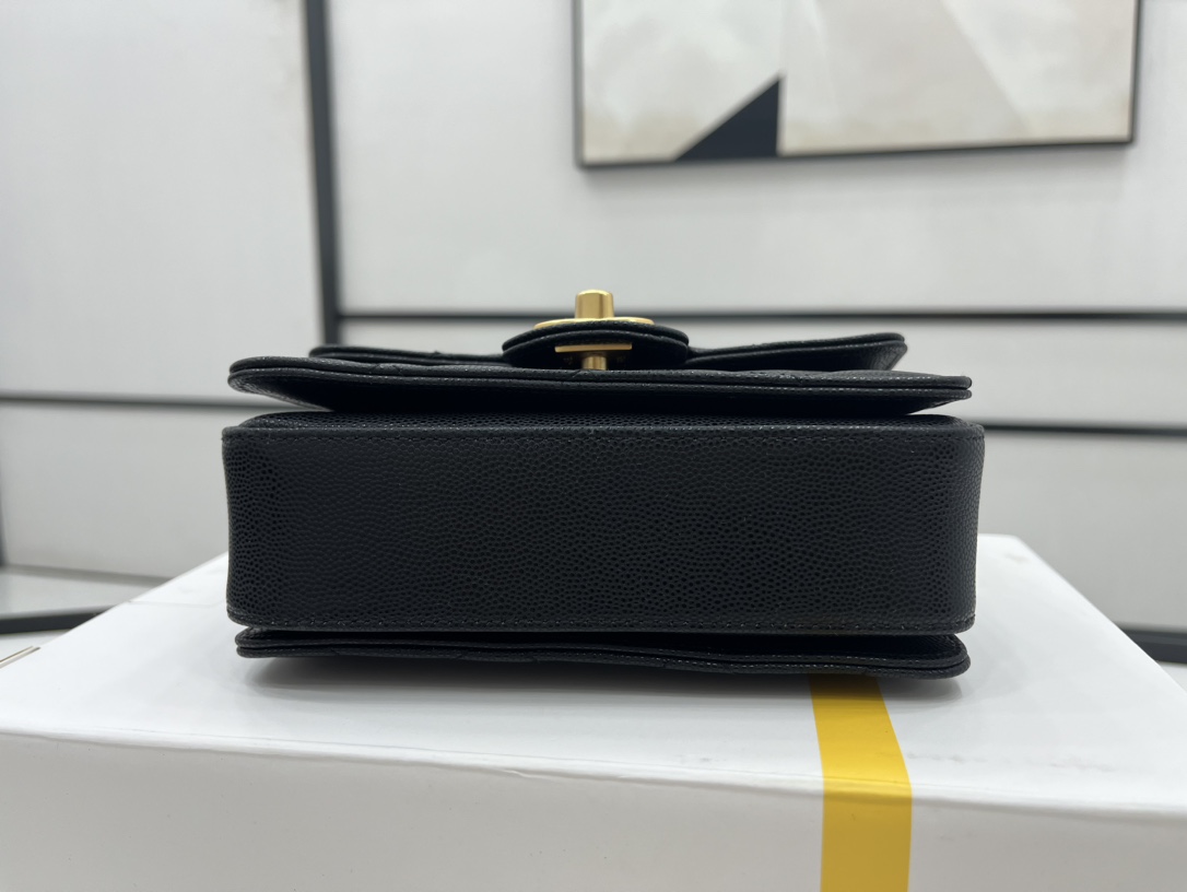 Balenciaga Classic Handcrafted Luxury Leather Shoulder Bag Ref.5C537317 5