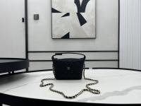 Chanel Cuir de veau vache Peu importe 1 Chanel Cuir de veau vache Peu importe