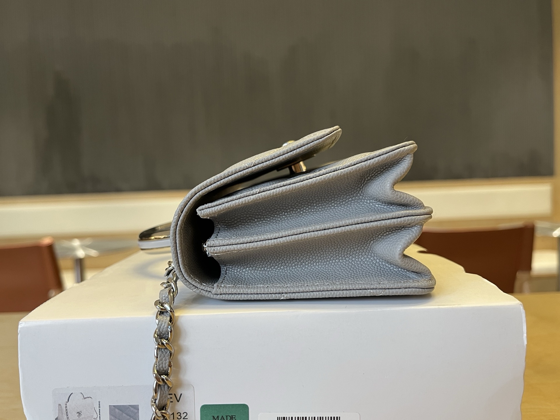 Chanel 25A Handle WOC Caviar Leather Bag,19cm-Carry it as a Clutch or Shoulder Bag 6 i1744112789603 2775 0 4