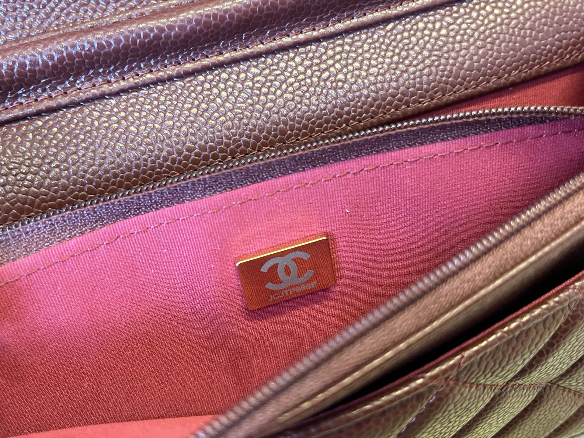 Chanel 25cm WOC Chain Bag with Caviar Leather in Burgundy 10 i1750091853054 8636 0 8