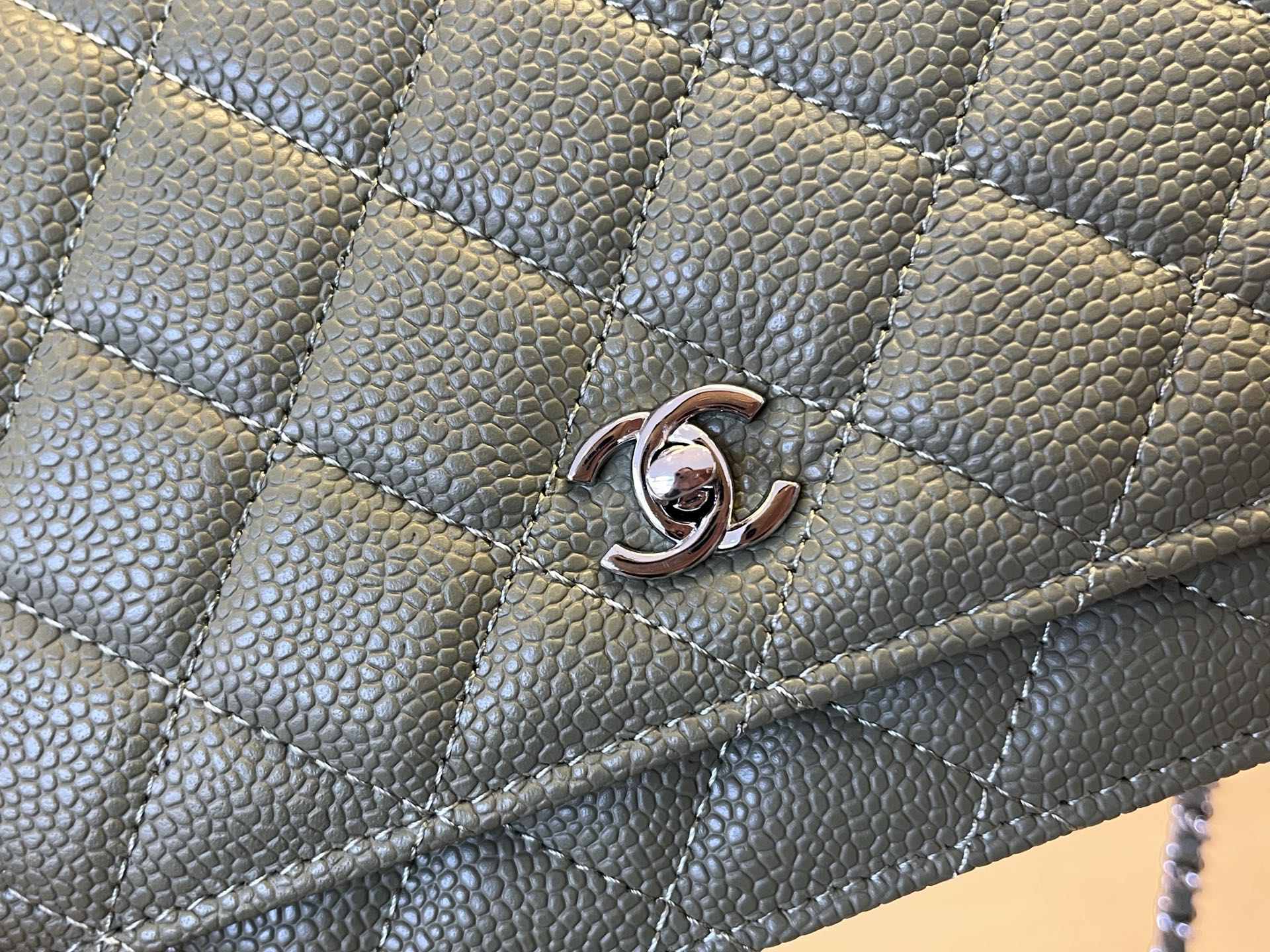 Chanel WOC Chain Wallet, Quilted Caviar Leather, Silver-Tone Hardware 7 i1750091984775 1213 0 5