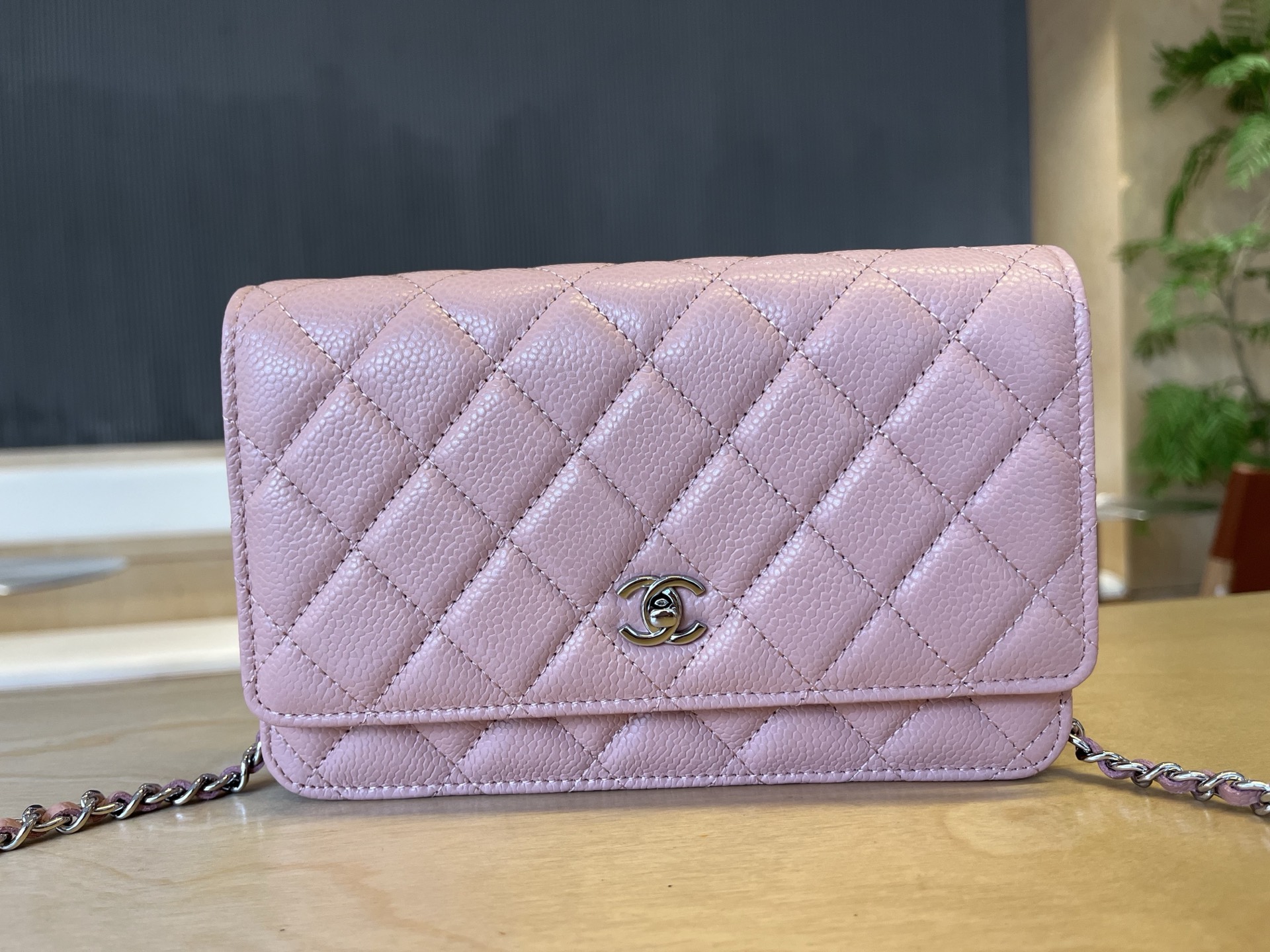 Chanel WOC Chain Wallet, Caviar Leather, Pink, 12 x 19.3 x 3.5 cm 3 i1750099390684 596 0 1