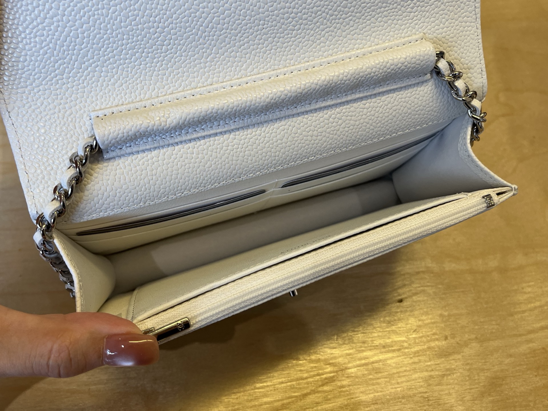 Chanel WOC Wallet on Chain Bag - White Caviar Leather, Silver Hardware 8 i1750099438637 7916 0 7