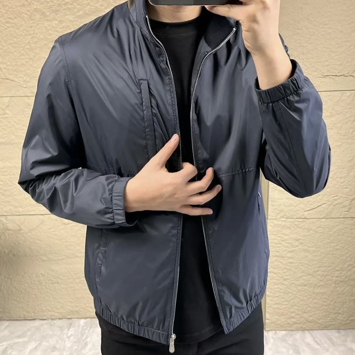 NO:125718,【Bruti】Simple spring. Jackets and windbreakers are high-level orders. High-standard customization. The upper body is very stylish. Classic and versatile. Customer-supplied hardware. Each has a unique logo. Any fashion can be matched in winter. Real top-level order. The style is also very good. Slim fit. Highly recommended. 175 140 catties. Wear about 190 catties. Wear height and weight. It is recommended to report the height and weight. M-3XL.,, jackets & coats, alexander wang19860909【 布鲁提】春季简约.夹克 风衣贵族高级别要求订单 高标准定制　上身非常有型 经典百搭 客供五金 每颗都有独特logo 冬季任何时装都可以搭配　真正的顶级订单 版型上也是非常的好 修身版型 强烈推荐.175 140斤穿L 最大穿190斤左右 .建 议报身高体重配码 .M-3XL.,,jackets & coats,alexander wang,Men's clothing