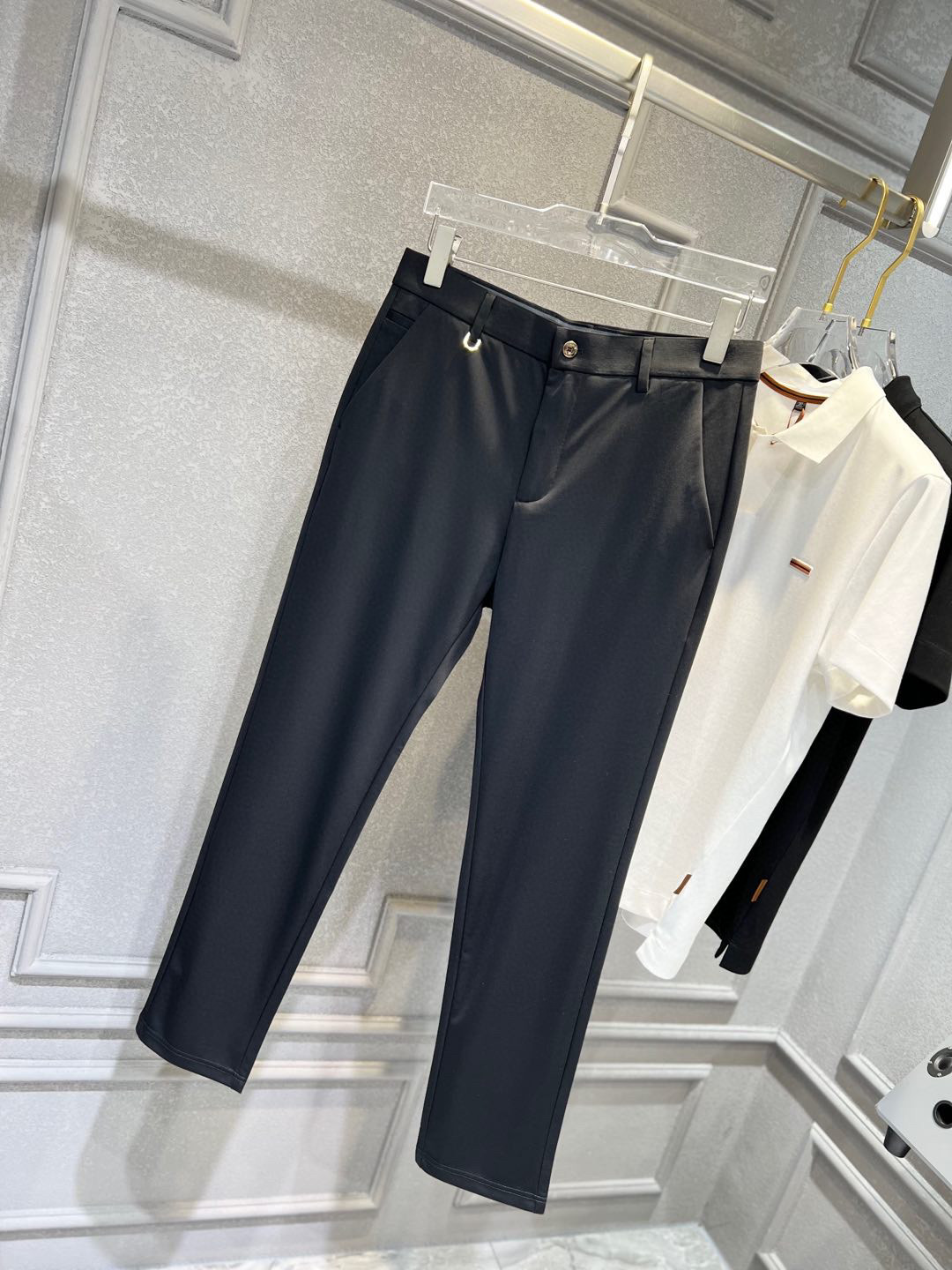 【 Polo 】简约时尚 春夏休闲裤👖身穿着非常舒适 低调不失奢华 穿出去非常有档次,裤型款式和裁剪亦无