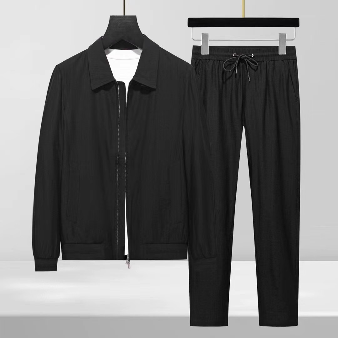 NO:125745,【LP】Hot-up a high-end!  Aristocratic suit [Rose][Rose] The original single-quality exclusive high-quality major brand suits are all top European and American styles and fabrics handmade, and the works of the world's top designers, with international fashion brands, reflecting elegance, personality, fashion. Our company does not attract customers at low prices, but starts with quality, taste, connotation and some top design elements. 175 140 catties. Wear L can wear 190 catties. Standard size M-3XL,,,loro piana,alexander wang19860909【 LP】爆款a 高端 ！贵族套装 [玫瑰][玫瑰]原单品质独家首选高品质各大品牌套装,全是欧美顶级爆款花色及面料手工,世界顶尖设计师作品,具备国际时尚大牌元素,体现高雅、个性、时尚[强][强][强].本公司不是以低价格吸引客户,是以品质、品味、内涵以及一些顶级设计元素为起点.175 140斤 穿L 可以穿190斤.标准尺码 M-3XL,,,loro piana,alexander wang,Men's clothing