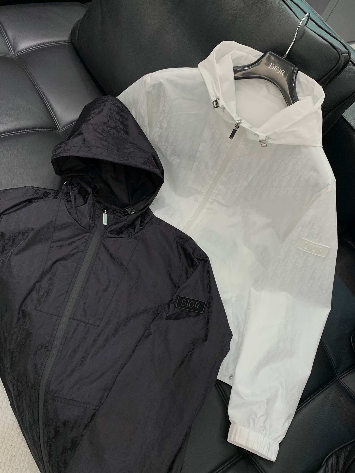【 迪奥 】春季简约。双面穿 夹克 风衣🌹贵族高级别要求订单 高标准定制　上身非常有型 🍃经典百搭 客供