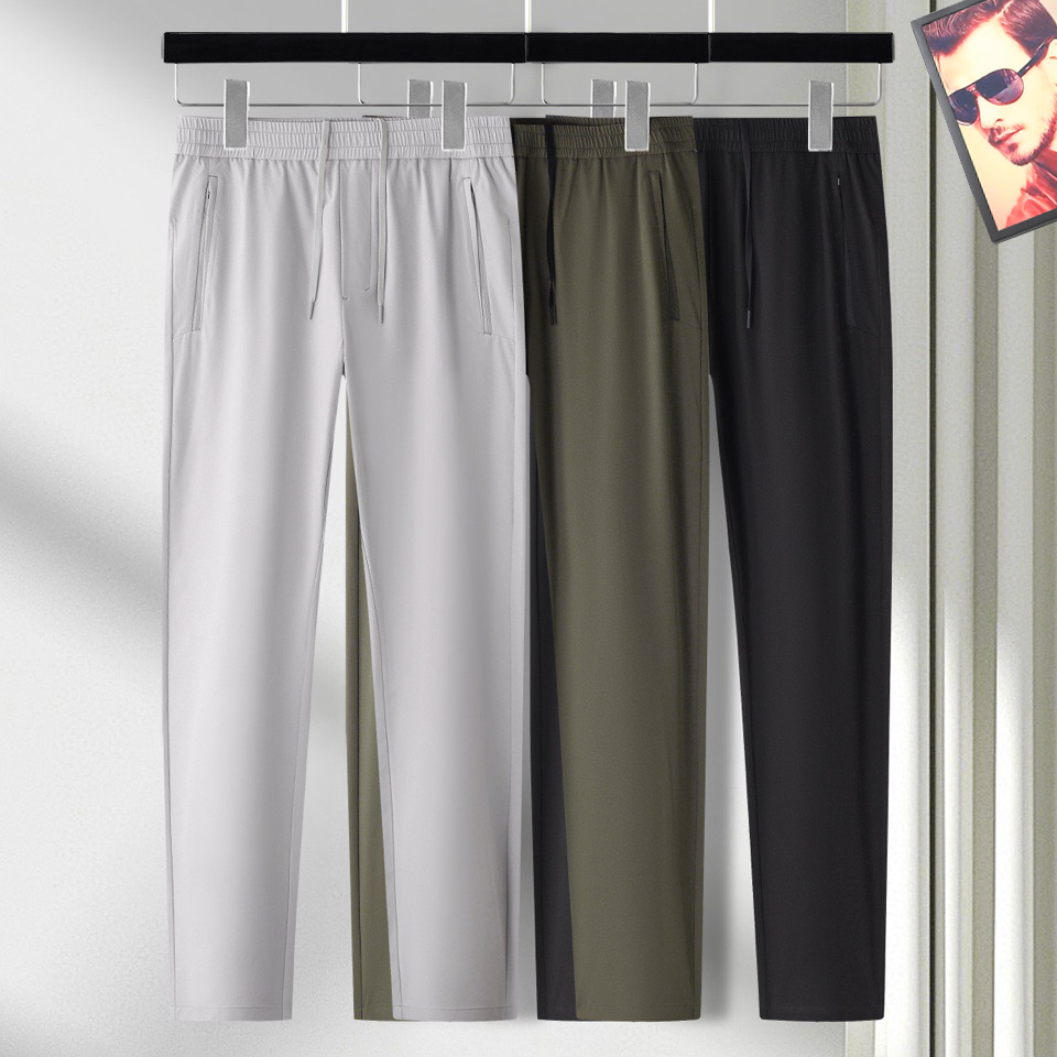 【 阿玛尼 】简约时尚 春夏休闲裤👖身穿着非常舒适 低调不失奢华 穿出去非常有档次,裤型款式和裁剪亦无需