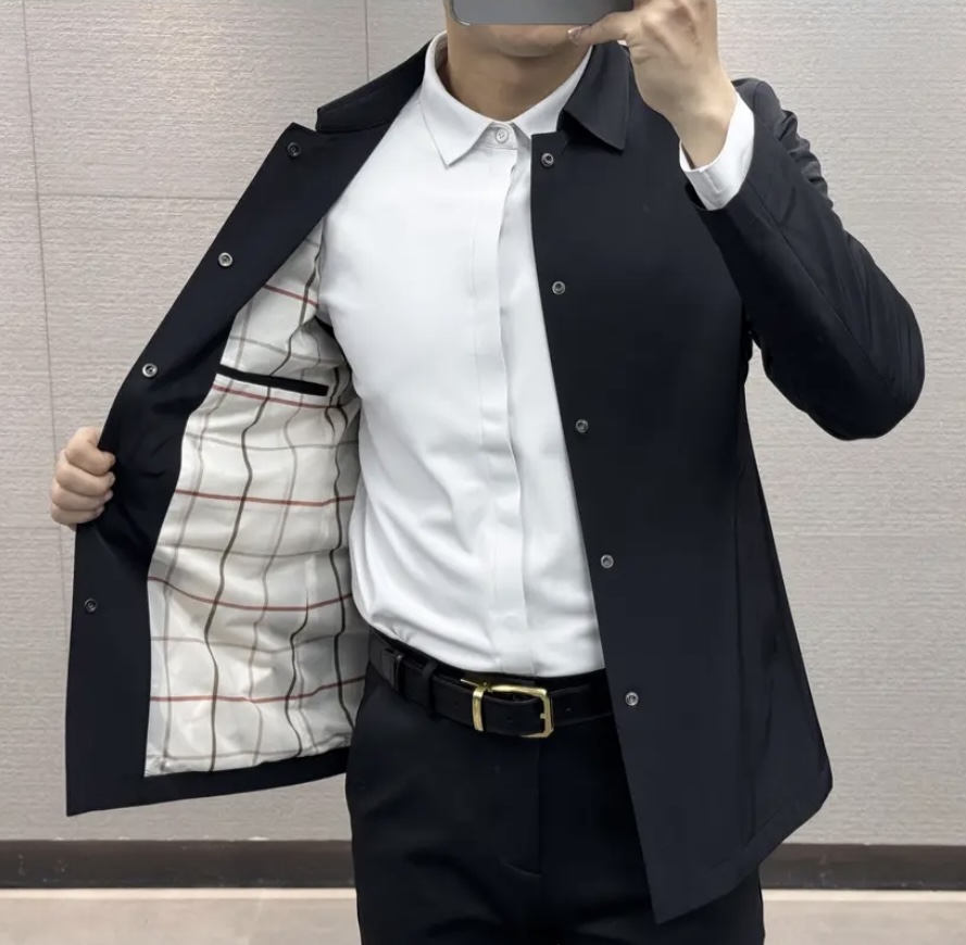 【 巴宝莉 】春季简约。中长款 夹克 风衣🌹贵族高级别要求订单 高标准定制　上身非常有型 🍃经典百搭 客