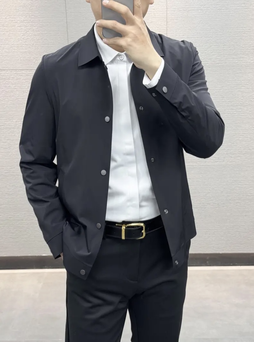 【 巴宝莉 】春季简约。夹克 风衣🌹贵族高级别要求订单 高标准定制　上身非常有型 🍃经典百搭 客供五金 