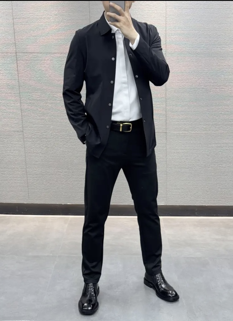 【 巴宝莉 】春季简约。中长款 夹克 风衣🌹贵族高级别要求订单 高标准定制　上身非常有型 🍃经典百搭 客