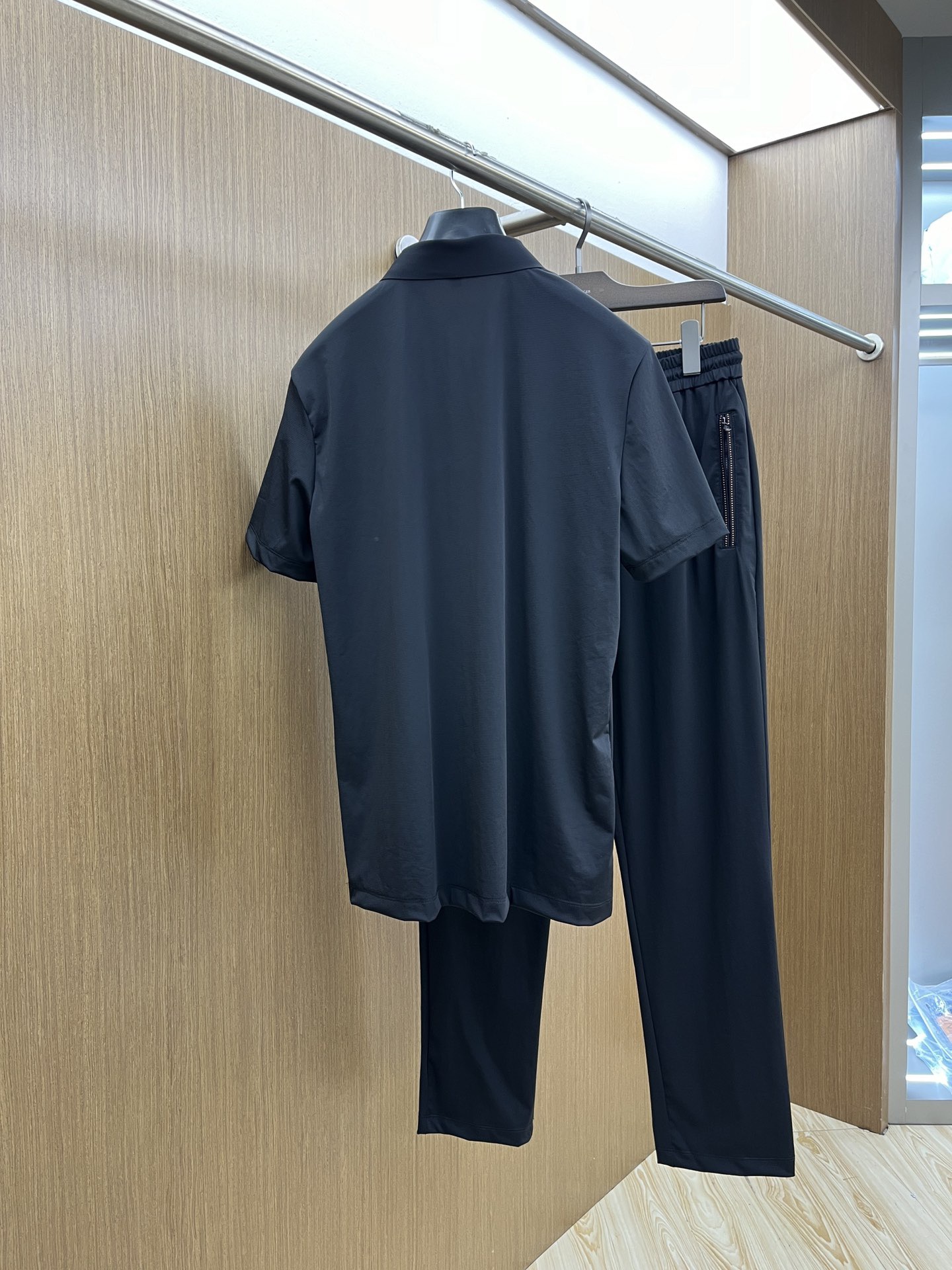 【 爱马仕 】爆款a 高端 ！贵族套装 玫瑰玫瑰原单品质独家首选高品质各大品牌套装，全是欧美顶级爆款花色
