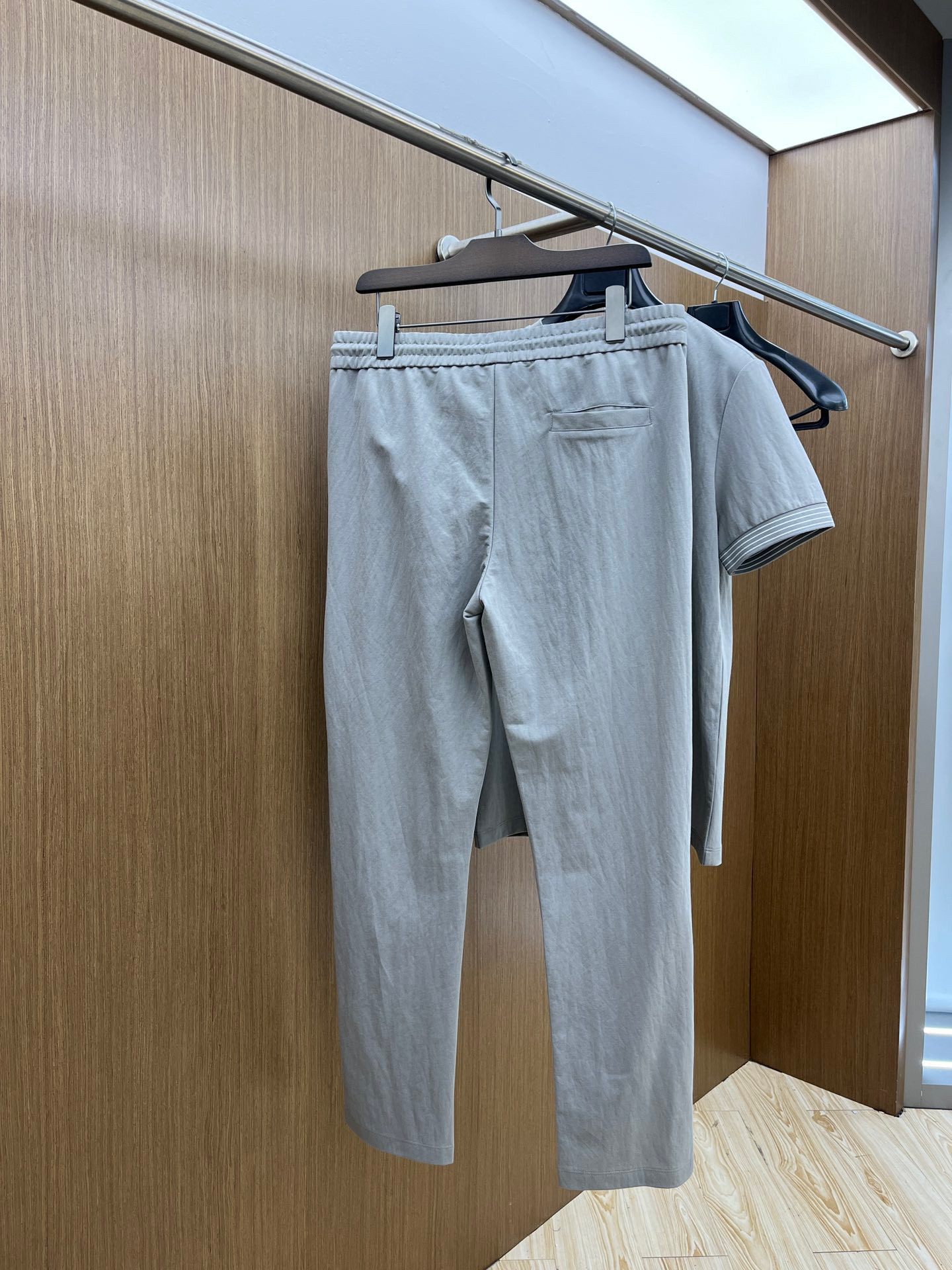 【 阿玛尼 】爆款a 高端 ！贵族套装 玫瑰玫瑰原单品质独家首选高品质各大品牌套装，全是欧美顶级爆款花色