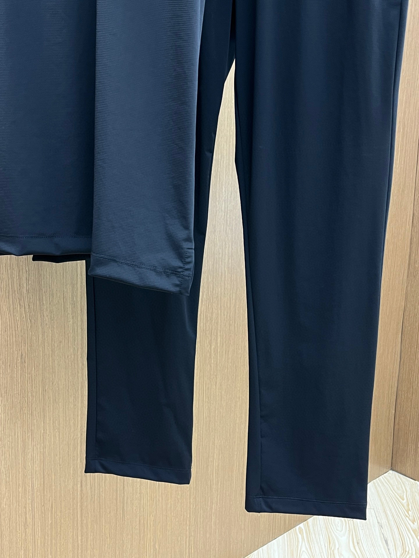 【 巴宝莉 】爆款a 高端 ！贵族套装 玫瑰玫瑰原单品质独家首选高品质各大品牌套装，全是欧美顶级爆款花色