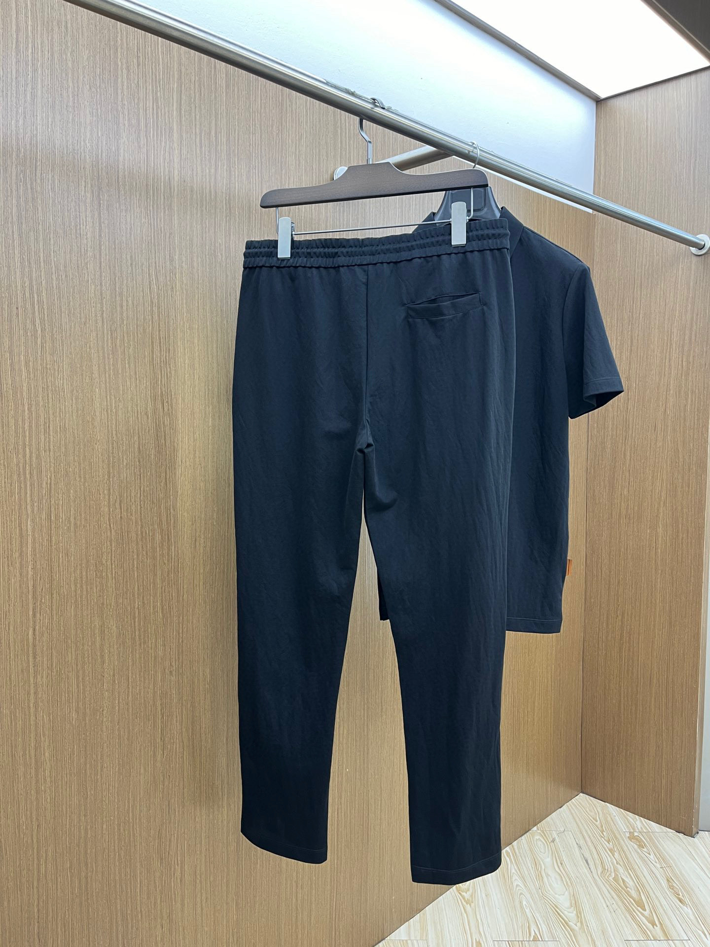 【 杰尼亚 】爆款a 高端 ！贵族套装 玫瑰玫瑰原单品质独家首选高品质各大品牌套装，全是欧美顶级爆款花色