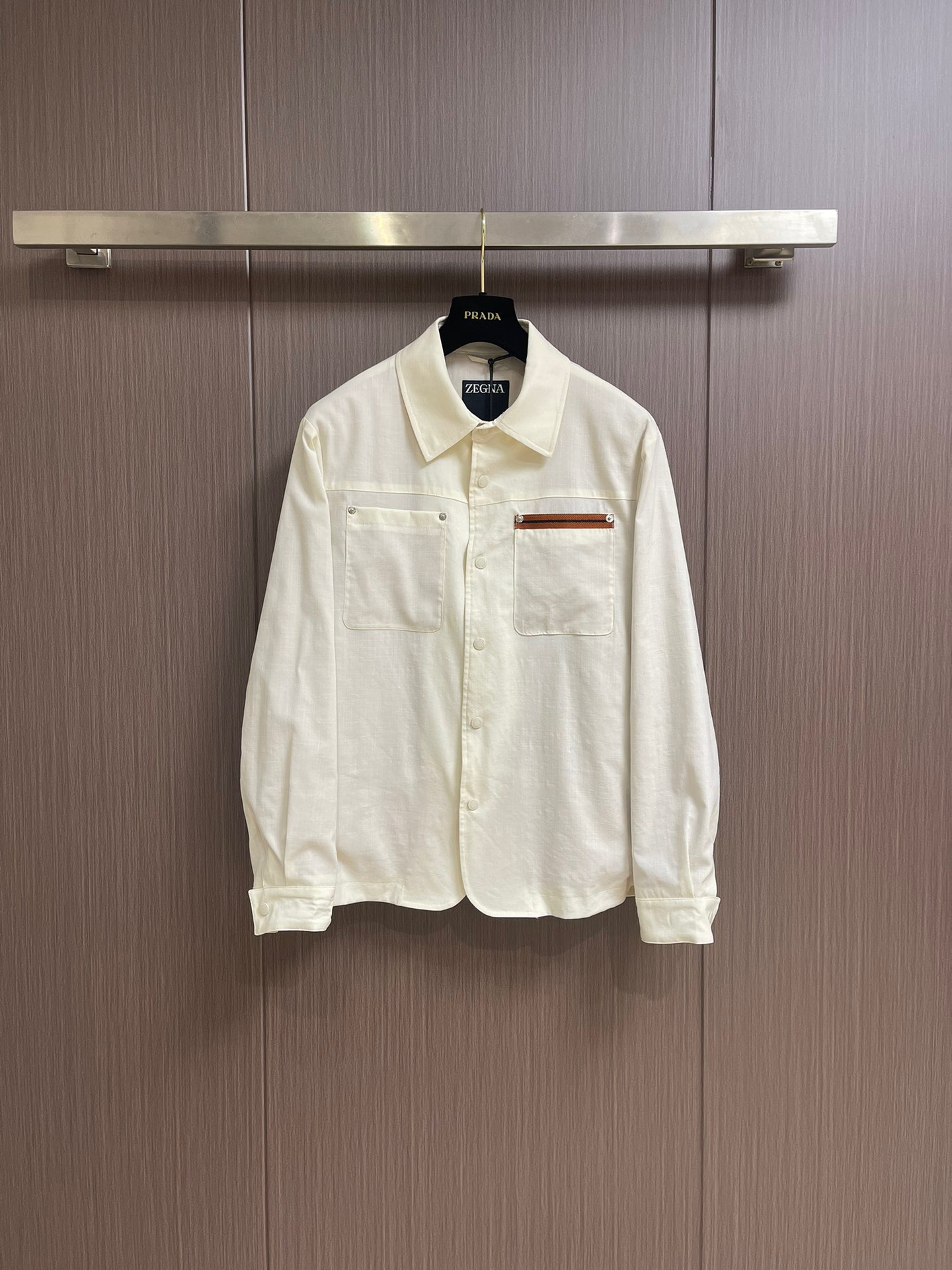 NO:119094,【Jenia】Simple spring. Jackets and windbreakers are high-level orders. High-standard customization. The upper body is very stylish. Classic and versatile. Customer-supplied hardware. Each has a unique logo. Any fashion can be matched in winter. Real top-level order. The style is also very good. Slim fit. Highly recommended. 140 catties. Wear about 190 catties. Wear height and weight. It is recommended to report the height and weight. M-3XL.,,zegna, jackets & coats,alexander wang19860909【 杰尼亚】春季简约.夹克 风衣贵族高级别要求订单 高标准定制　上身非常有型 经典百搭 客供五金 每颗都有独特logo 冬季任何时装都可以搭配　真正的顶级订单 版型上也是非常的好 修身版型 强烈推荐. 140斤穿L 最大穿190斤左右 .建 议报身高体重配码 .M-3XL.,,zegna,jackets & coats,alexander wang,Men's clothing