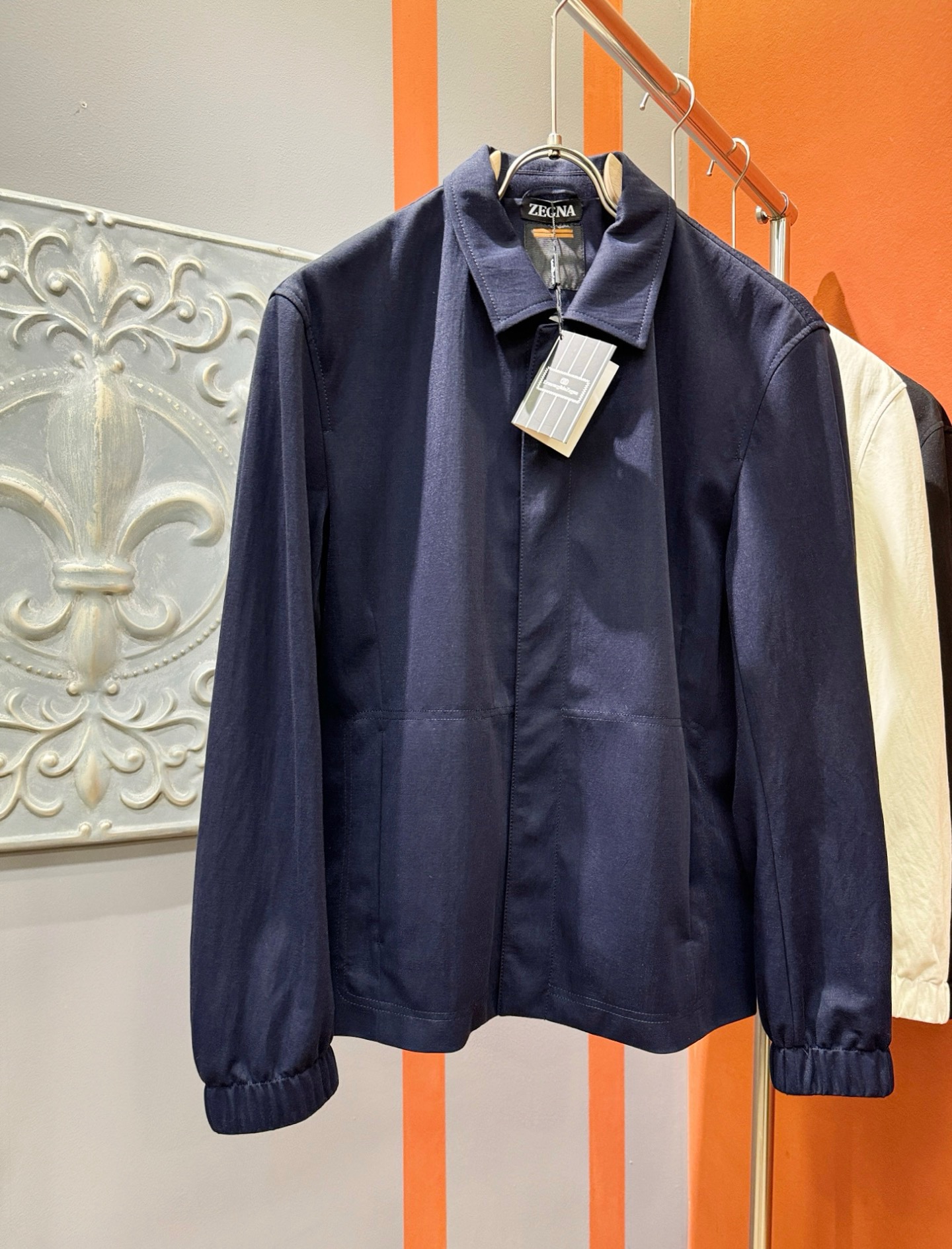 NO:119128,【Jenia】Simple spring jacket jacket windbreaker noble high-level order High-standard customization High-standard upper body is very stylish Classic and versatile Customer-supplied hardware Each has a unique logo. Any qq fashion can be matched in winter. Real top order. The style is also very good. Slim fit style. Highly recommended. 140 catties wear L. Maximum wear about 200 catties. It is recommended to report height and weight code. M-4XL.,,zegna, jackets & coats, jackets & coats, alexander wang19860909【 杰尼亚】春季简约 外套 夹克 风衣 贵族高级别要求订单 高标准定制　上身非常有型 经典百搭 客供五金 每颗都有独特logo 冬季任qq何时装都可以搭配　真正的顶级订单 版型上也是非常的好 修身版型 强烈推荐. 140斤穿L 最大穿200斤左右 .建 议报身高体重配码 .M-4XL.,,zegna,jackets & coats,jackets & coats,alexander wang,Men's clothing