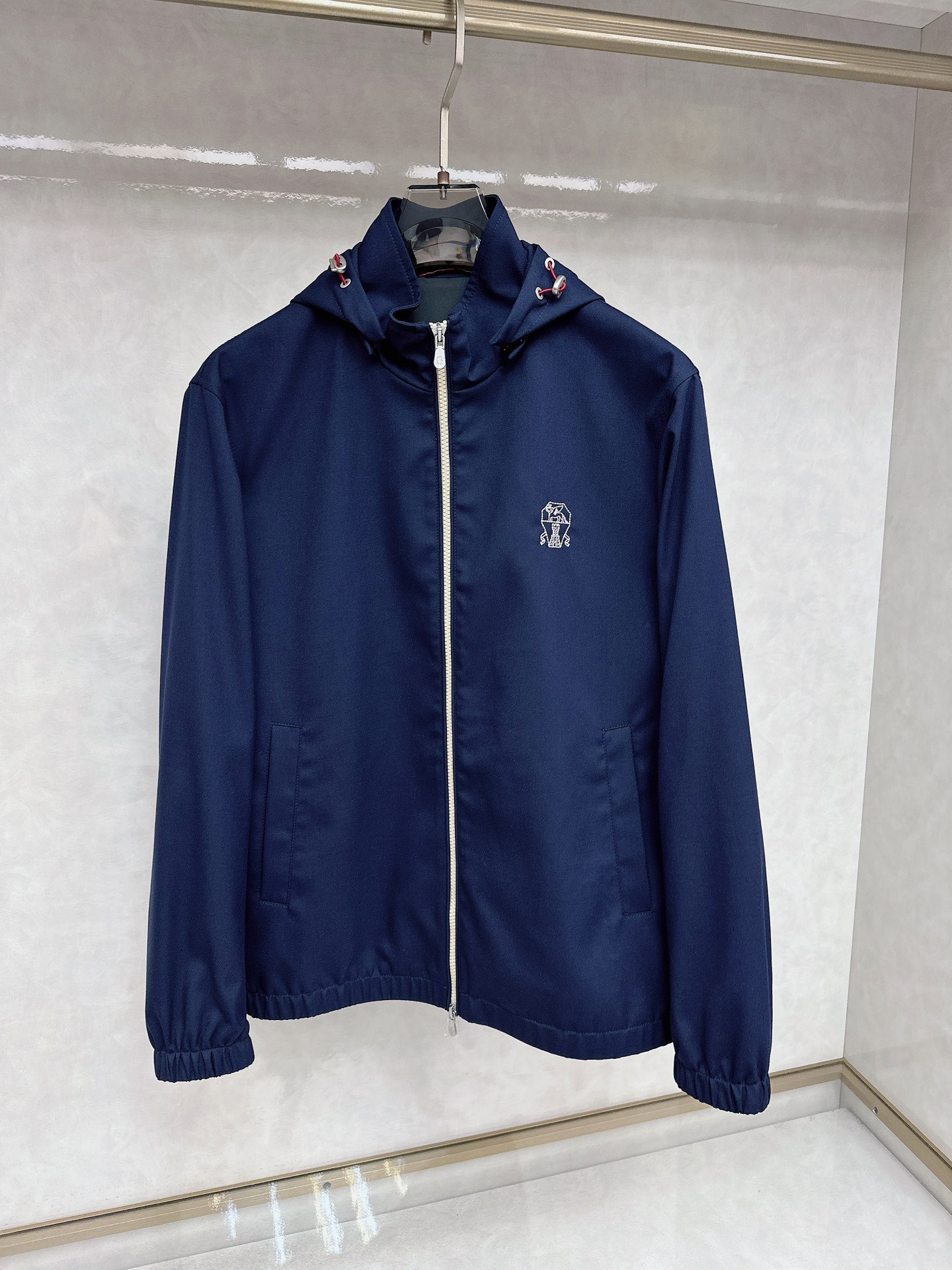 NO:124214,【Bruti】Spring simple jacket, jacket, windbreaker, noble high-level order, high-standard customization, very stylish upper body, classic and versatile, customer-supplied hardware, each with a unique logo, can be matched in any qq fashion in winter, a true top order, the style is also very good, slim fit style, highly recommended. 175 140 catties wear L, maximum wear about 200 catties. It is recommended to report height and weight code. M-3XL.,, jackets & coats, jackets & coats, alexander wang19860909【 布鲁提】春季简约 外套 夹克 风衣 贵族高级别要求订单 高标准定制　上身非常有型 经典百搭 客供五金 每颗都有独特logo 冬季任qq何时装都可以搭配　真正的顶级订单 版型上也是非常的好 修身版型 强烈推荐.175 140斤穿L 最大穿200斤左右 .建 议报身高体重配码 .M-3XL.,,jackets & coats,jackets & coats,alexander wang,Men's clothing