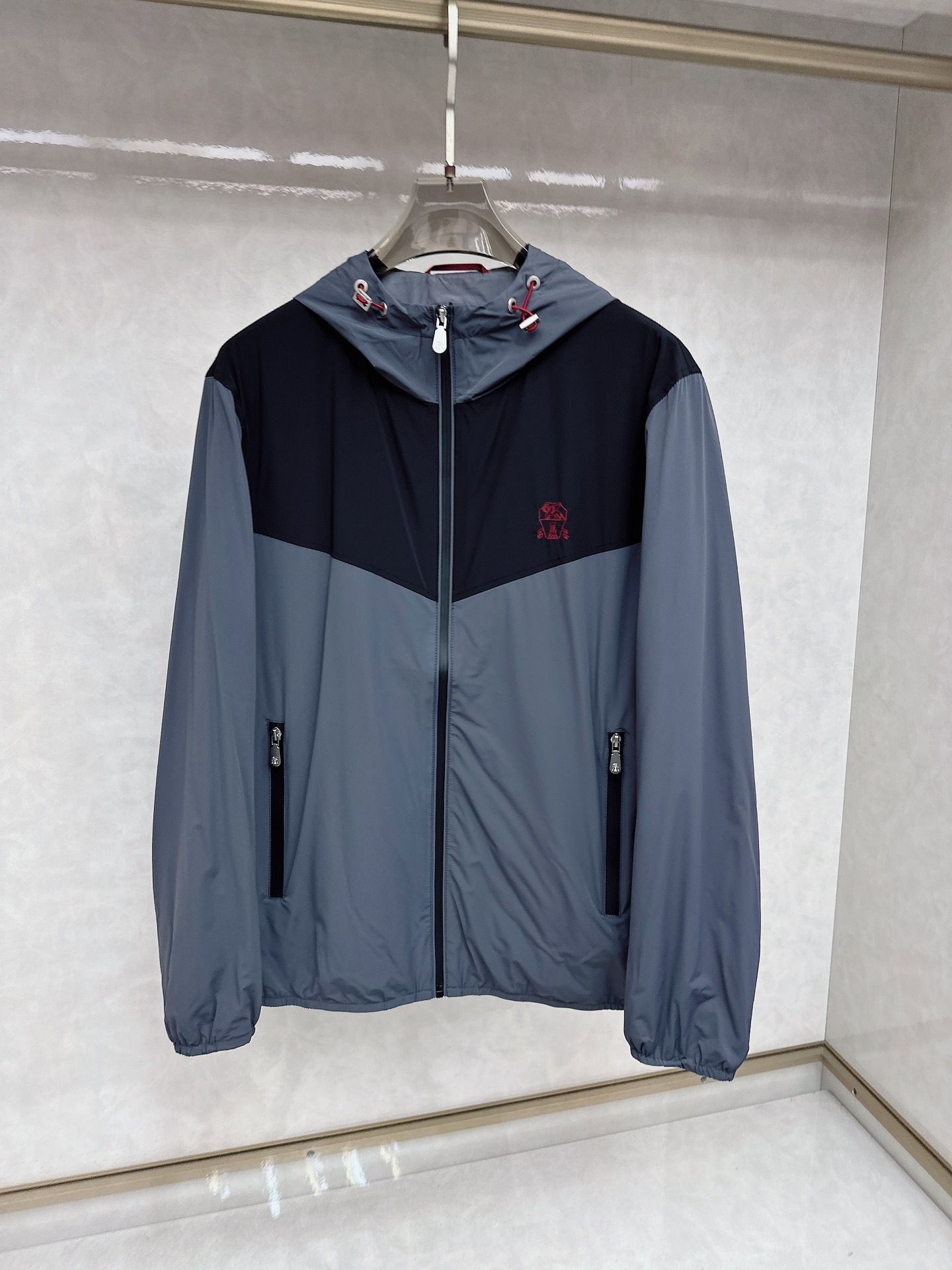 NO:124192,【Bruti】Spring simple jacket, jacket, windbreaker, noble high-level order, high-standard customization, high-standard customization, very stylish, classic and versatile, customer-supplied hardware, each with a unique logo, can be matched in any qq fashion in winter, a true top order, the style is also very good, slim fit style, highly recommended. 175 140 catties wear L, maximum wear about 200 catties. It is recommended to report height and weight code. M-3XL.,, jackets & coats, jackets & coats, alexander wang19860909【 布鲁提】春季简约 外套 夹克 风衣 贵族高级别要求订单 高标准定制　上身非常有型 经典百搭 客供五金 每颗都有独特logo 冬季任qq何时装都可以搭配　真正的顶级订单 版型上也是非常的好 修身版型 强烈推荐.175 140斤穿L 最大穿200斤左右 .建 议报身高体重配码 .M-3XL.,,jackets & coats,jackets & coats,alexander wang,Men's clothing