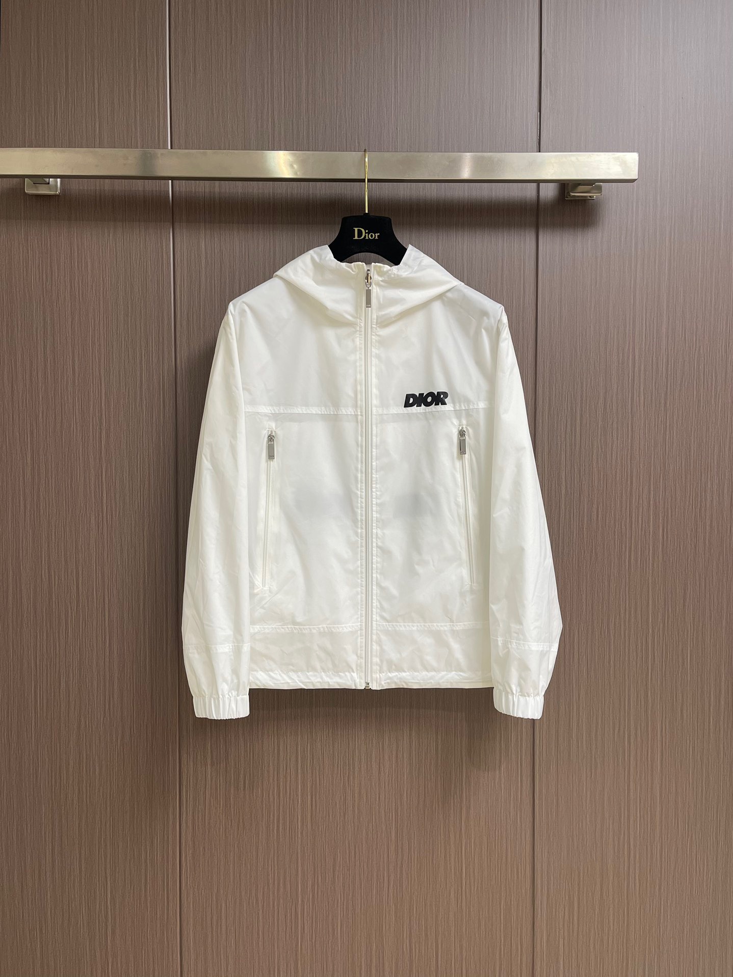 NO:125690,【Dio】Simple in spring. Double-sided jackets and windbreakers are high-level orders. High-standard customization. The upper body is very stylish. Classic and versatile. Customer-supplied hardware. Each has a unique logo. Any fashion can be matched in winter. Real top-level order. The style is also very good. Slim fit. Highly recommended. 175 140 catties. The maximum wear is about 190 catties. It is recommended to report height and weight. M-3XL.,,dior, jackets & coats,alexander wang19860909【 迪奥】春季简约.双面穿 夹克 风衣贵族高级别要求订单 高标准定制　上身非常有型 经典百搭 客供五金 每颗都有独特logo 冬季任何时装都可以搭配　真正的顶级订单 版型上也是非常的好 修身版型 强烈推荐.175 140斤穿L 最大穿190斤左右 .建 议报身高体重配码 .M-3XL.,,dior,jackets & coats,alexander wang,Men's clothing