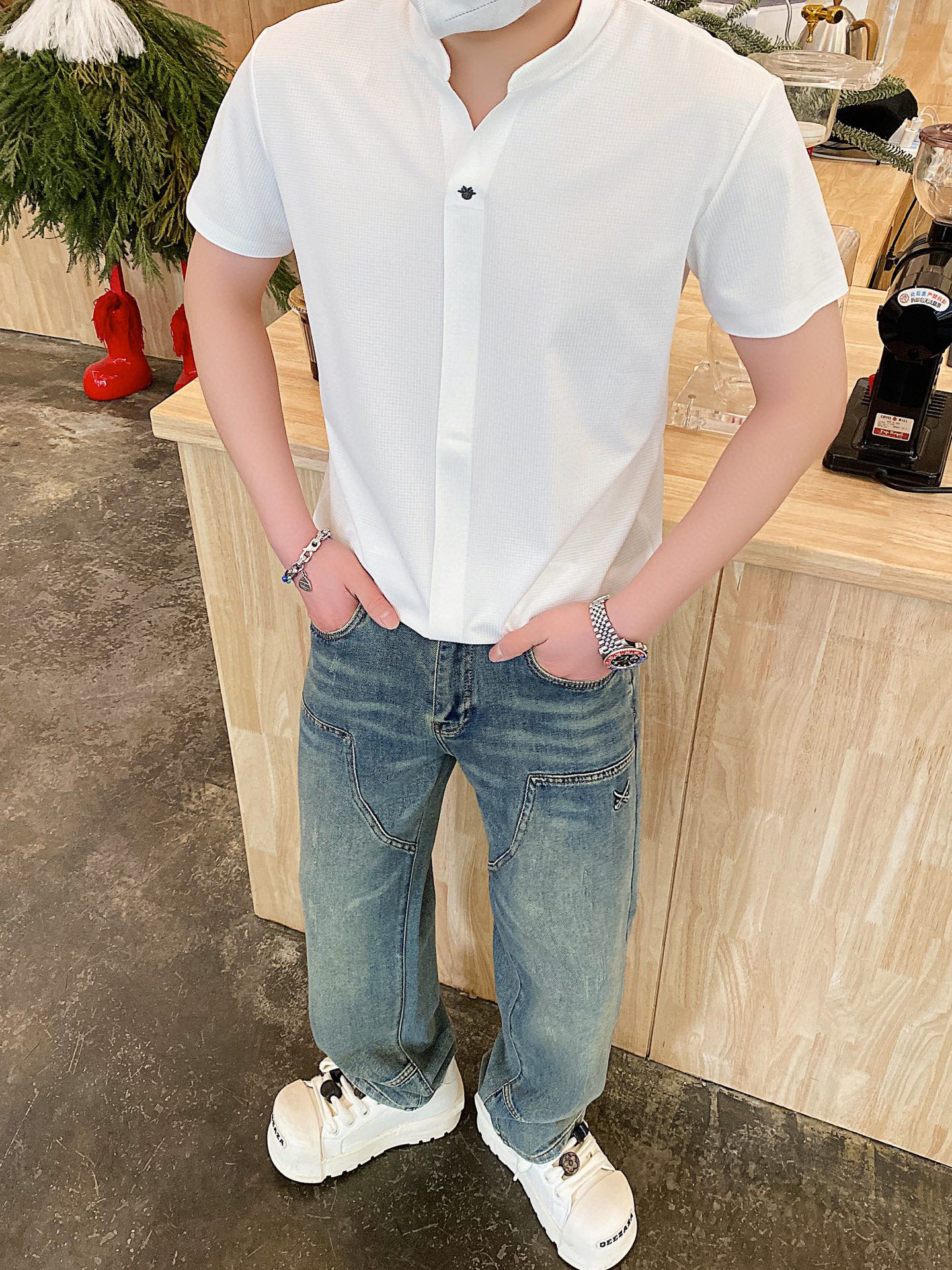 NO:125731,.【Dio】 Fashionable and simple short-sleeved T-shirt is famous for its simple and delicate design and high-quality details, perfectly cut, and the latest British hanging dot and line technology after the label is more perfect, the materials are meticulous, suitable for any occasion, excellent feel, comfortable and breathable! It is the choice of men who focus on practicality and quality. The original quality is synchronized by the official website [strong]. The new model is available for sale immediately, and there are large products [handshake] 174 140 catties wearing L size, and you can wear up to 190 catties! M-3XL.,dior,T-shirt,tees,t-shirt,alexander wang19860909.【 迪奥】 时尚简约 短袖T恤 简洁细腻的设计和高质细节而闻名,裁剪完美,后标最新英国吊点线技术,更加完美,用料一丝不苟,适合任何场合, 手感极佳 舒服又透气! 是注重实用和品质的男士的选择.原單品質 官網同步[强].新款上市 即转即卖 有大货[握手] 174 140斤穿L码 最大可以穿190斤！M-3XL.,,dior,T-shirt,tees，t-shirt,alexander wang,Men's clothing