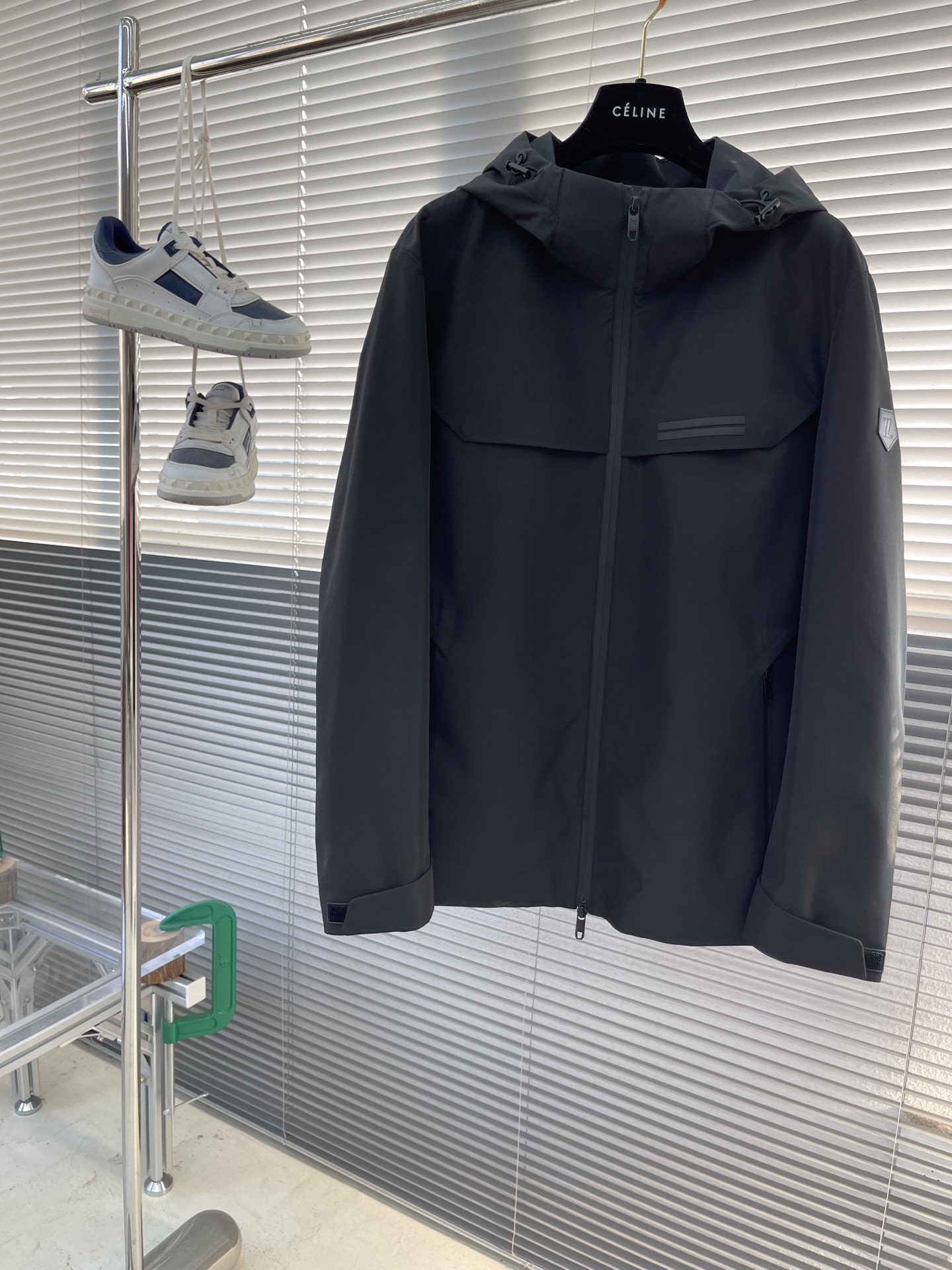 NO:125726,【Jenia】Simple spring jacket jacket windbreaker noble high-level order High-standard customization High-standard upper body is very stylish Classic and versatile Customer-supplied hardware Each has a unique logo. Any QQ fashion can be matched in winter. Real top order. The style is also very good. Slim fit style. Highly recommended. 175 140 catties wear L. Maximum wear about 200 catties. It is recommended to report height and weight code. M-3XL.,,zegna, jackets & coats, jackets & coats, alexander wang19860909【 杰尼亚】春季简约 外套 夹克 风衣 贵族高级别要求订单 高标准定制　上身非常有型 经典百搭 客供五金 每颗都有独特logo 冬季任qq何时装都可以搭配　真正的顶级订单 版型上也是非常的好 修身版型 强烈推荐.175 140斤穿L 最大穿200斤左右 .建 议报身高体重配码 .M-3XL.,,zegna,jackets & coats,jackets & coats,alexander wang,Men's clothing