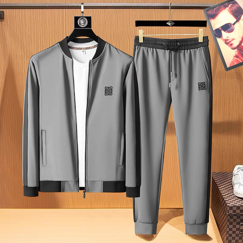 NO:125749,[Luo Yiwei] Hot-selling a high-end!  Aristocratic suit [Rose][Rose] The original single-quality exclusive high-quality major brand suits are all top European and American styles and fabrics handmade, and the works of the world's top designers, with international fashion brands, reflecting elegance, personality, fashion. Our company does not attract customers at low prices, but starts with quality, taste, connotation and some top design elements. 175 138 catties. Wear L, 200 catties. Standard size M-4XL.,,loewe,alexander wang19860909【 罗意威】爆款a 高端 ！贵族套装 [玫瑰][玫瑰]原单品质独家首选高品质各大品牌套装,全是欧美顶级爆款花色及面料手工,世界顶尖设计师作品,具备国际时尚大牌元素,体现高雅、个性、时尚[强][强][强].本公司不是以低价格吸引客户,是以品质、品味、内涵以及一些顶级设计元素为起点.175 138斤 穿L 可以穿200斤.标准尺码 M-4XL.,,loewe,alexander wang,Men's clothing