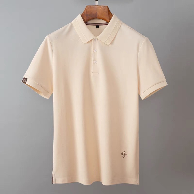 NO:125742,.【LP】 Fashionable and simple short-sleeved T-shirt is famous for its simple and delicate design and high-quality details, perfectly cut, and the latest British hanging dot and thread technology after the label is more perfect, the materials are meticulous, suitable for any occasion, excellent feel, comfortable and breathable! It is the choice of men who focus on practicality and quality. The original quality is synchronized by the official website [strong]. The new model is available for sale immediately, and there are large products [handshake] 174 140 catties wearing L size, and you can wear up to 200 catties! M-4XL., loro piana, T-shirt,tees, t-shirt,alexander wang19860909.【 LP】 时尚简约 短袖T恤 简洁细腻的设计和高质细节而闻名,裁剪完美,后标最新英国吊点线技术,更加完美,用料一丝不苟,适合任何场合, 手感极佳 舒服又透气! 是注重实用和品质的男士的选择.原單品質 官網同步[强].新款上市 即转即卖 有大货[握手] 174 140斤穿L码 最大可以穿200斤！M-4XL.,,loro piana,T-shirt,tees，t-shirt,alexander wang,Men's clothing