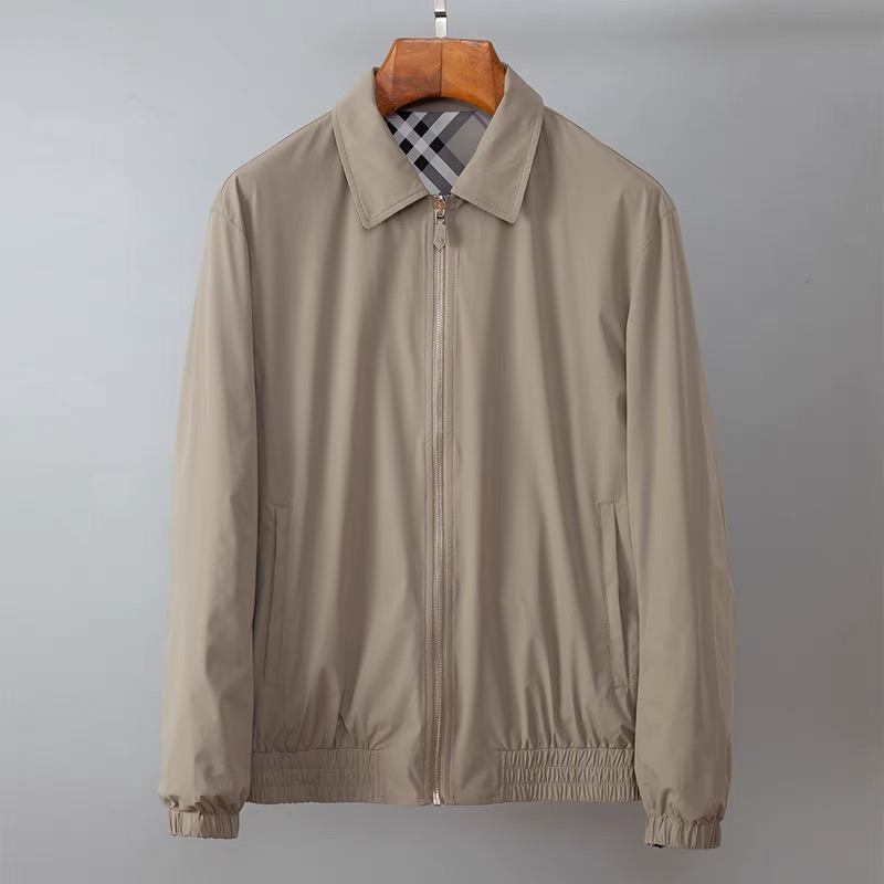 NO:128803,【Burberry】Simple spring, double-sided wear, jacket, windbreaker, noble high-level order, high-standard customization, high-standard customization, very stylish, classic and versatile, customer-supplied hardware, each has a unique logo, any QQ fashion can be matched in winter, a true top order, the style is also very good, slim fit style, highly recommended. 140 catties wear L, maximum wear about 200 catties. It is recommended to report height and weight code. M-4XL.,,burberry, jackets & coats,jackets & coats,alexander wang19860909【 巴宝莉】春季简约 双面穿 外套 夹克 风衣 贵族高级别要求订单 高标准定制　上身非常有型 经典百搭 客供五金 每颗都有独特logo 冬季任qq何时装都可以搭配　真正的顶级订单 版型上也是非常的好 修身版型 强烈推荐. 140斤穿L 最大穿200斤左右 .建 议报身高体重配码 .M-4XL.,,burberry,jackets & coats,jackets & coats,alexander wang,Men's clothing