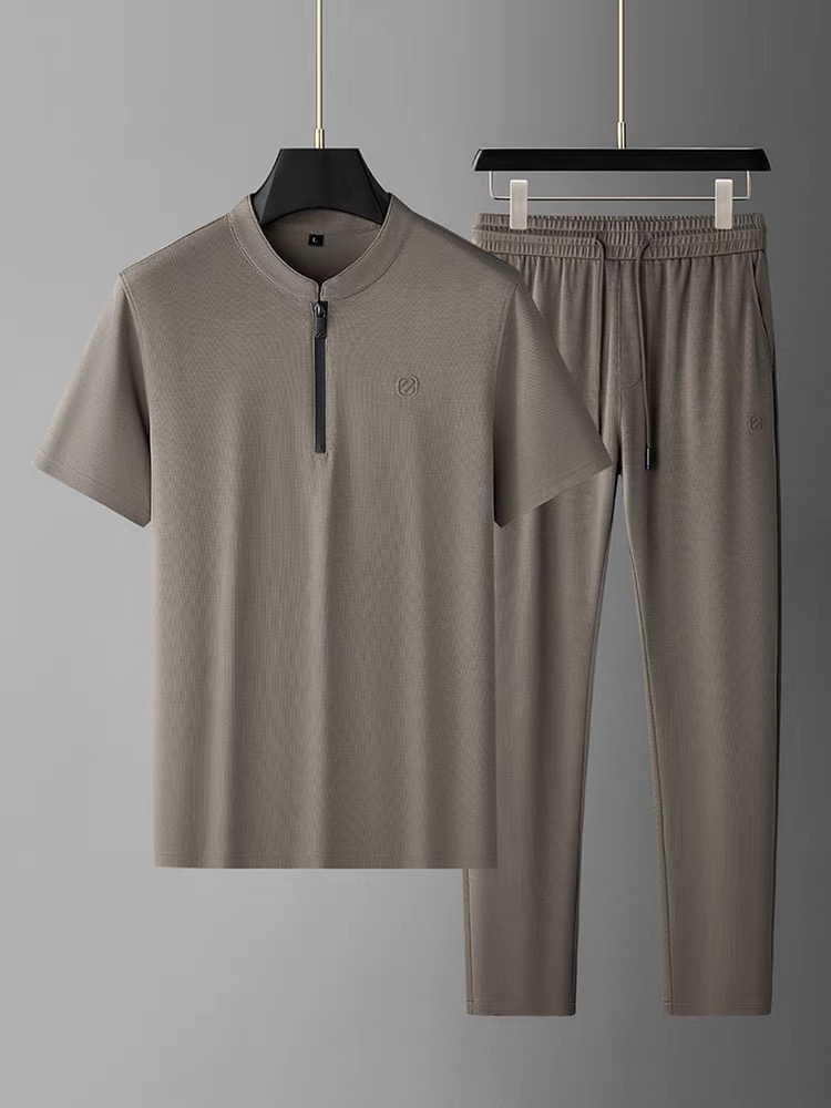 NO:132058,[Jenia] Hot-selling a high-end!  Aristocratic suit [Rose][Rose] The original single-quality exclusive high-quality major brand suits are all top European and American styles and fabrics handmade, and the works of the world's top designers, with international fashion brands, reflecting elegance, personality, fashion [Strong][Strong][Strong][Strong][Strong][Strong][Strong]. Our company does not attract customers at low prices, but starts with quality, taste, connotation and some top design elements. 175 140 catties. 200 catties can be worn by wearing L. Standard size M-4XL.,,zegna,alexander wang19860909【 杰尼亚】爆款a 高端 ！贵族套装 [玫瑰][玫瑰]原单品质独家首选高品质各大品牌套装,全是欧美顶级爆款花色及面料手工,世界顶尖设计师作品,具备国际时尚大牌元素,体现高雅、个性、时尚[强][强][强].本公司不是以低价格吸引客户,是以品质、品味、内涵以及一些顶级设计元素为起点.175 140斤 穿L 可以穿200斤.标准尺码 M-4XL.,,zegna,alexander wang,Men's clothing