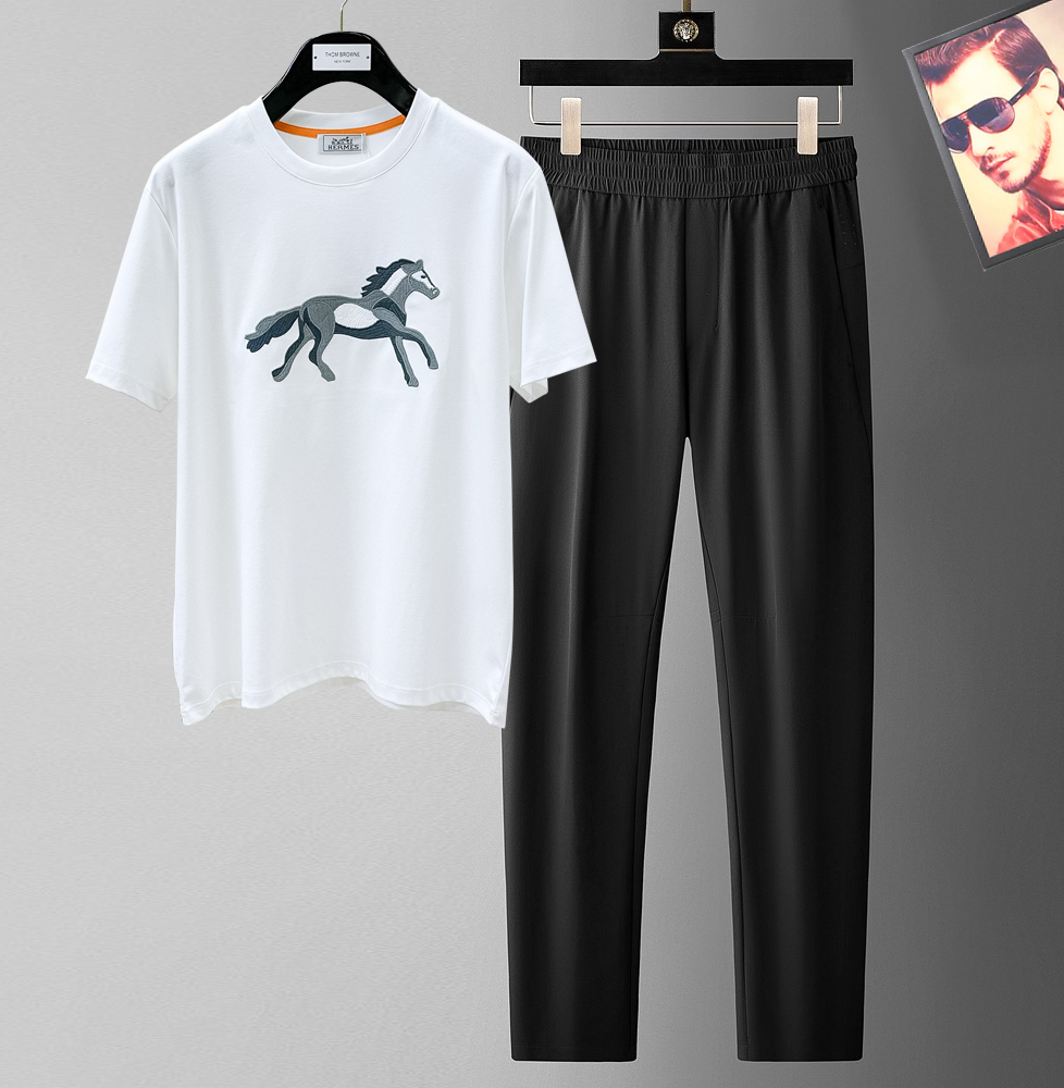 NO:135895,【Hermes】Hot-up a high-end!  Aristocratic suit [Rose][Rose] The original single-quality exclusive high-quality major brand suits are all top European and American styles and fabrics handmade, and the works of the world's top designers, with international fashion brands, reflecting elegance, personality, fashion. Our company does not attract customers at low prices, but starts with quality, taste, connotation and some top design elements. 140 catties wear L can wear 200 catties. Standard size M-4XL.,,hermes,alexander wang19860909【 爱马仕】爆款a 高端 ！贵族套装 [玫瑰][玫瑰]原单品质独家首选高品质各大品牌套装,全是欧美顶级爆款花色及面料手工,世界顶尖设计师作品,具备国际时尚大牌元素,体现高雅、个性、时尚[强][强][强].本公司不是以低价格吸引客户,是以品质、品味、内涵以及一些顶级设计元素为起点. 140斤 穿L 可以穿200斤.标准尺码 M-4XL.,,hermes,alexander wang,Men's clothing