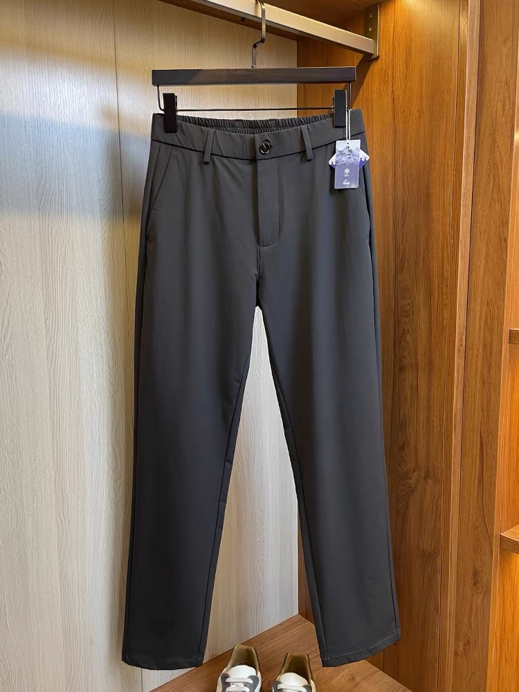 Luxurious Spring/Summer Pants by Amani: Comfortable, Classy, Tailored with Silver Detail. - 图片 1
