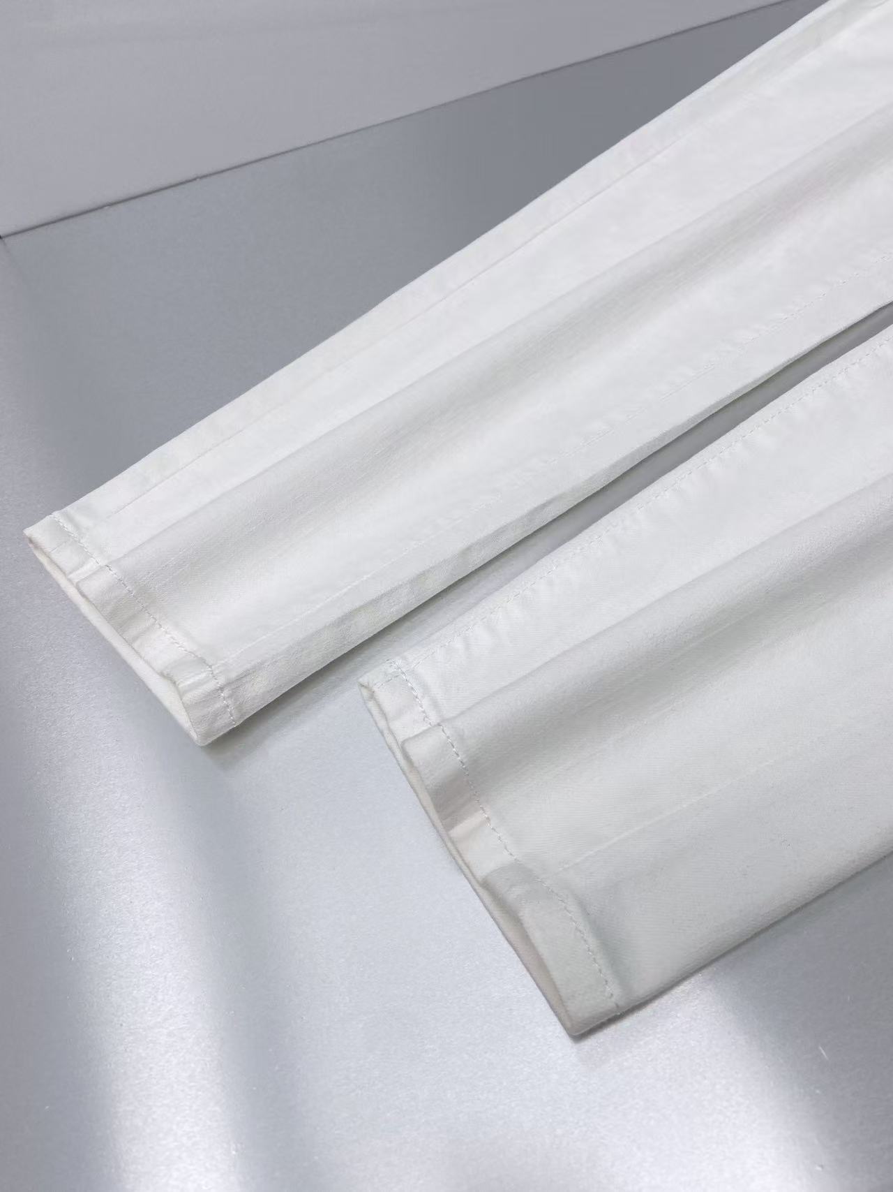Stylish and Luxurious Summer Leisure Pants with Sophisticated Design and Low-Key Comfort - 图片 8