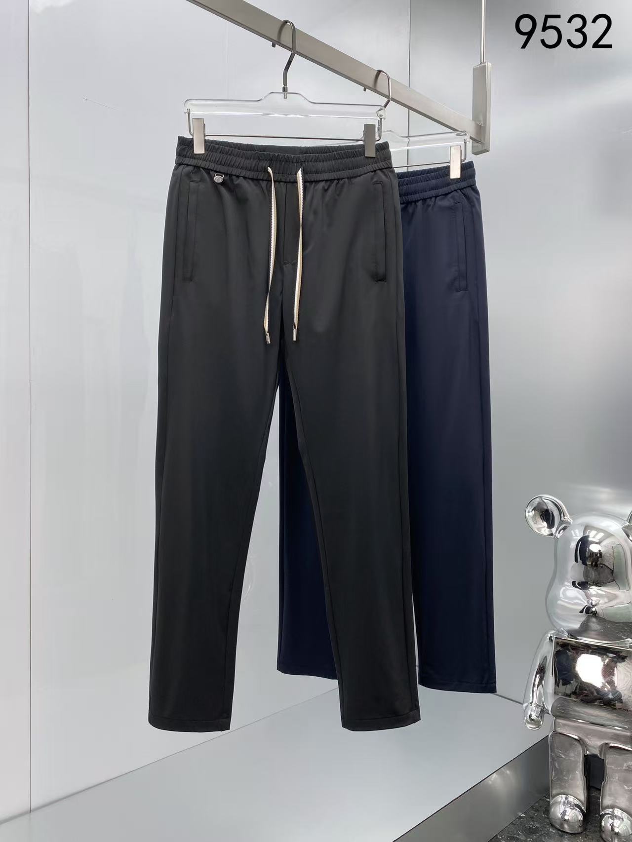Stylish, Comfortable, Classy: Luxurious Silver-Waist Pants for Straight-Footed Layouts. - 图片 2