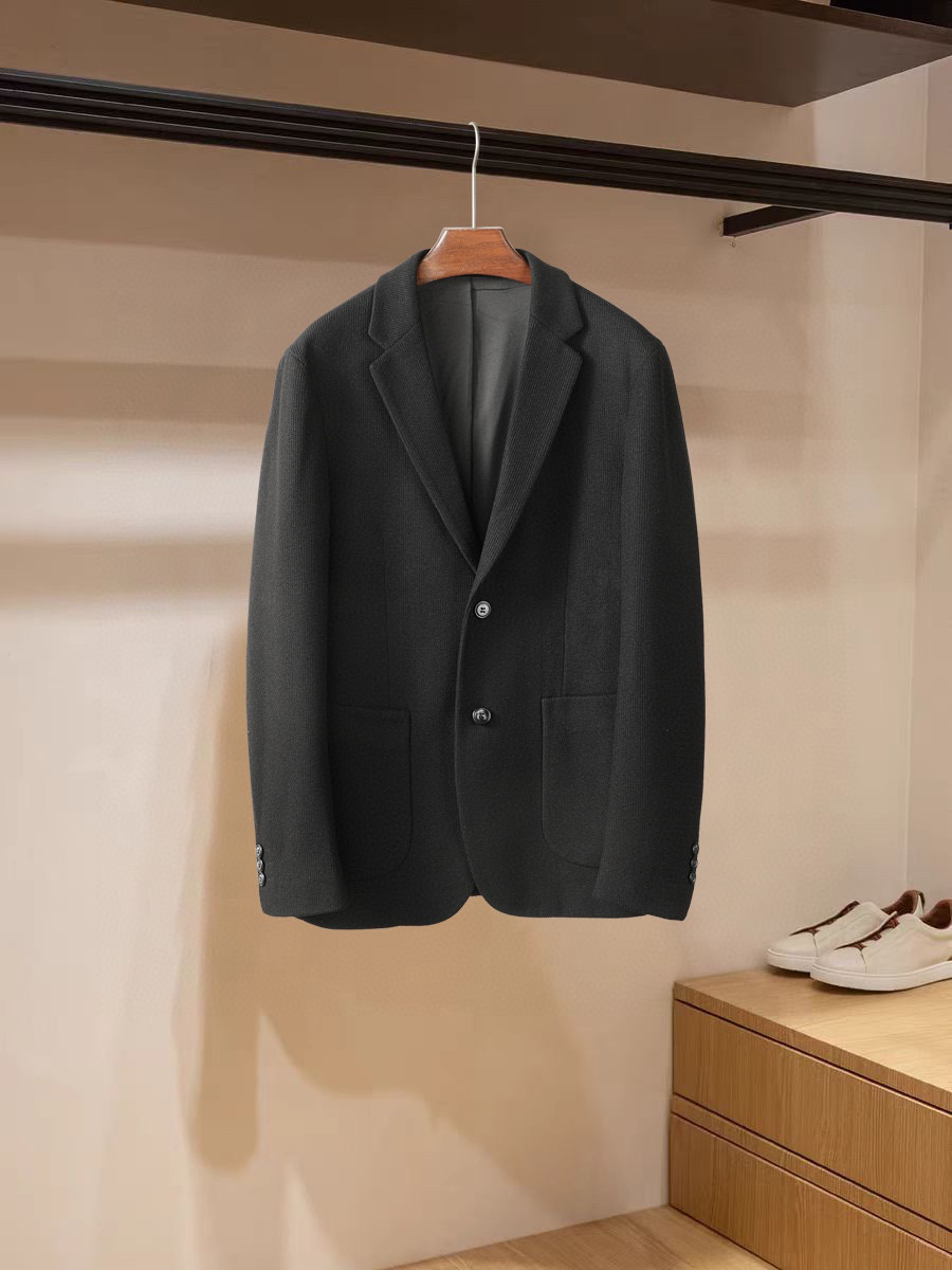 NO:595748,[Emenia Ermenegildo Zegna] Early autumn simple suits, coats, windbreakers, jackets, noble high-level requirements for orders, high standard customization, the upper body is very stylish, classic and versatile, customer-supplied hardware, each has a unique logo, can be matched with any fashion in winter, a real top order, the version is also very good, slim version, highly recommended. 175 140 pounds to wear L, the maximum wear is about 190 pounds. It is recommended to report the height and weight.  .M-3XL.,,zegna,jackets & coats,jackets & coats,alexander wang19860909【 杰尼亚】早秋简约 西服 外套 风衣 夹克贵族高级别要求订单 高标准定制　上身非常有型 经典百搭 客供五金 每颗都有独特logo 冬季任何时装都可以搭配　真正的顶级订单 版型上也是非常的好 修身版型 强烈推荐.175 140斤穿L 最大穿190斤左右 .建 议报身高体重配码 .M-3XL.,,zegna,jackets & coats,jackets & coats,alexander wang,Men's clothing