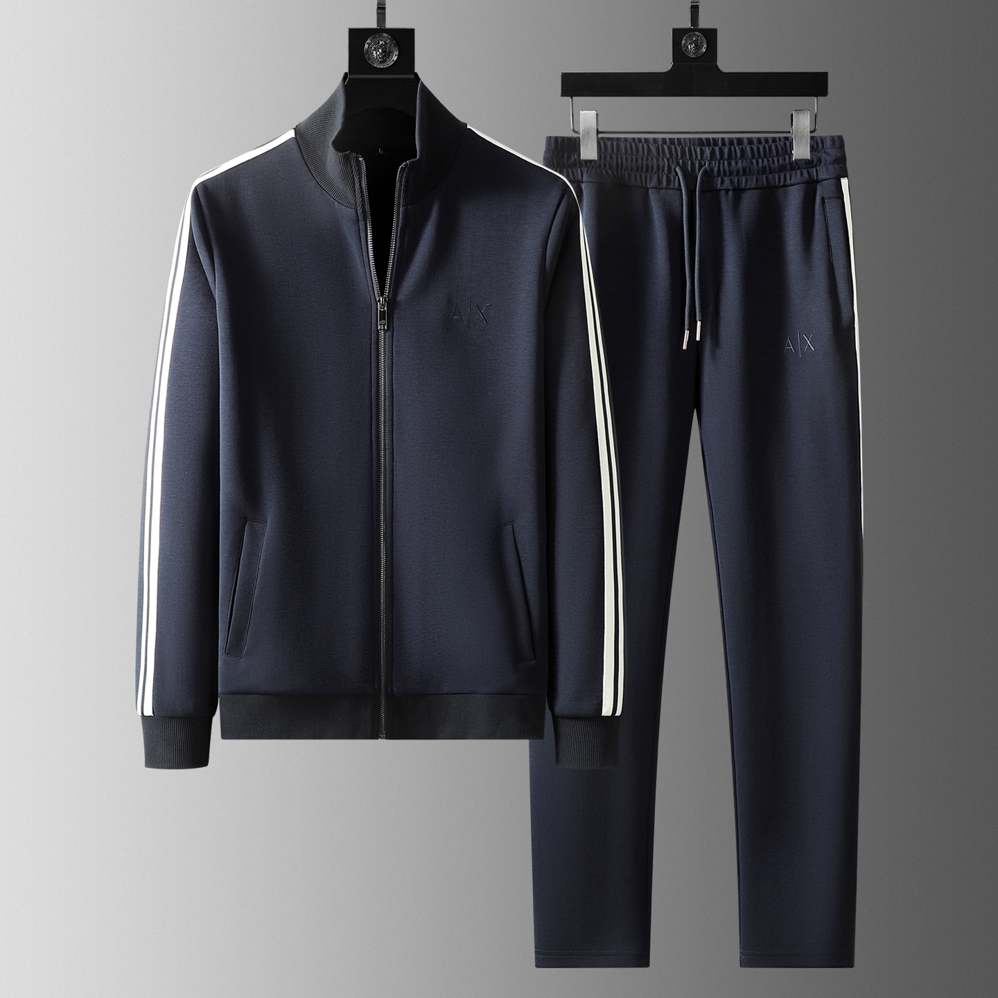 NO:544885,[Armani] Hot model a high-end!  Aristocratic Suit [Rose][Rose] The original quality is the exclusive first choice for high-quality suits from major brands. They are all top-notch designs and fabrics in Europe and America. Works by the world's top designers, with elements of international fashion brands, embodying elegance, individuality, fashion [strong][strong][strong]. Our company does not attract customers with low prices, but starts with quality, taste, connotation and some top design elements. 138 pounds, wearing L can wear 200 pounds. Standard size  M-4XL.,,armani,alexander wang19860909【 阿玛尼】爆款a 高端 ！贵族套装 [玫瑰][玫瑰]原单品质独家首选高品质各大品牌套装,全是欧美顶级爆款花色及面料手工,世界顶尖设计师作品,具备国际时尚大牌元素,体现高雅、个性、时尚[强][强][强].本公司不是以低价格吸引客户,是以品质、品味、内涵以及一些顶级设计元素为起点. 138斤 穿L 可以穿200斤.标准尺码 M-4XL.,,armani,alexander wang,Men's clothing